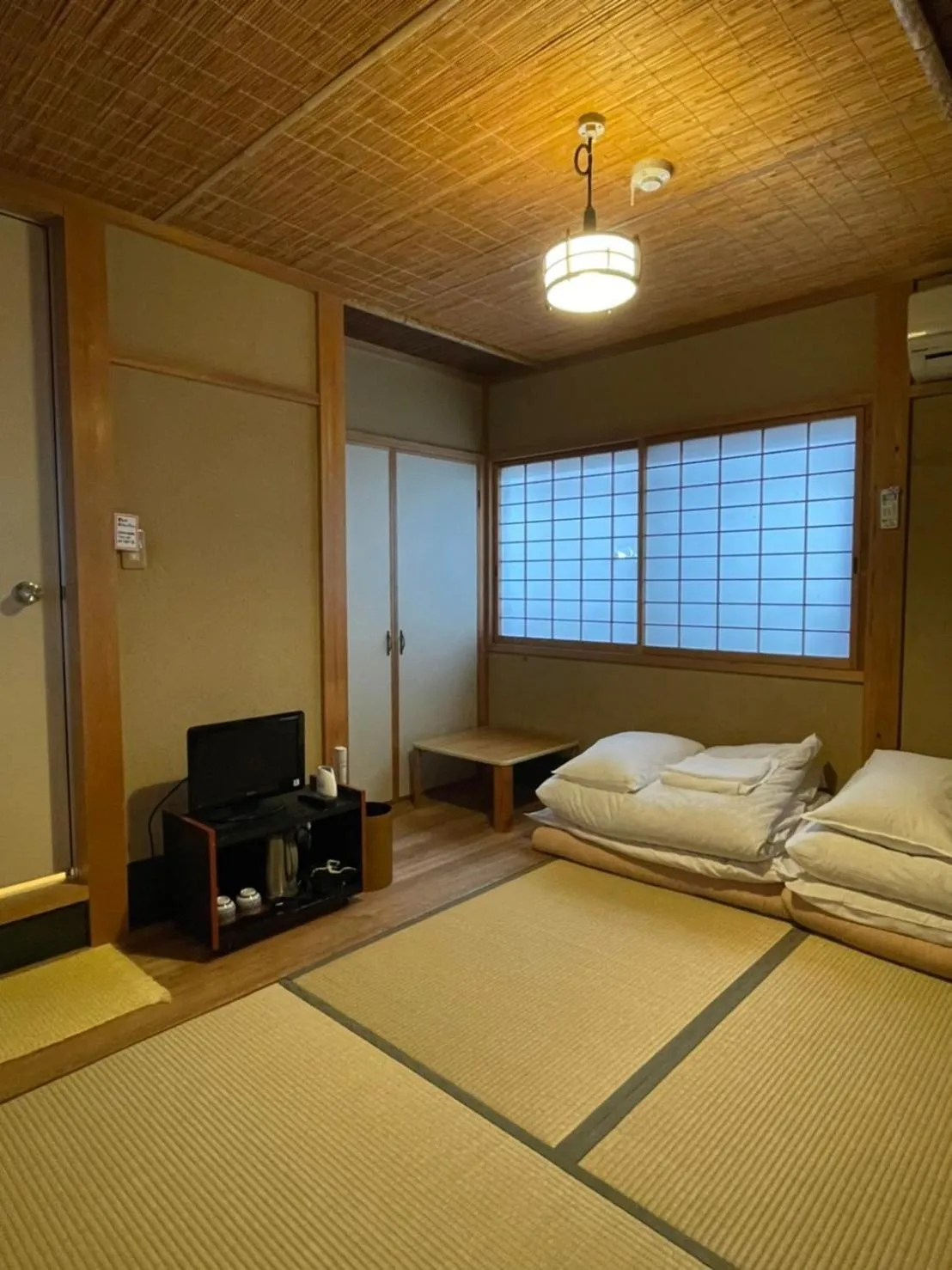 People, Bed in Nagomi-Ryokan Yuu