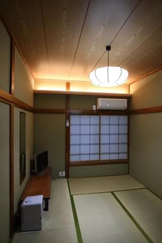 Photo of the whole room in Ryokan Sansuiso