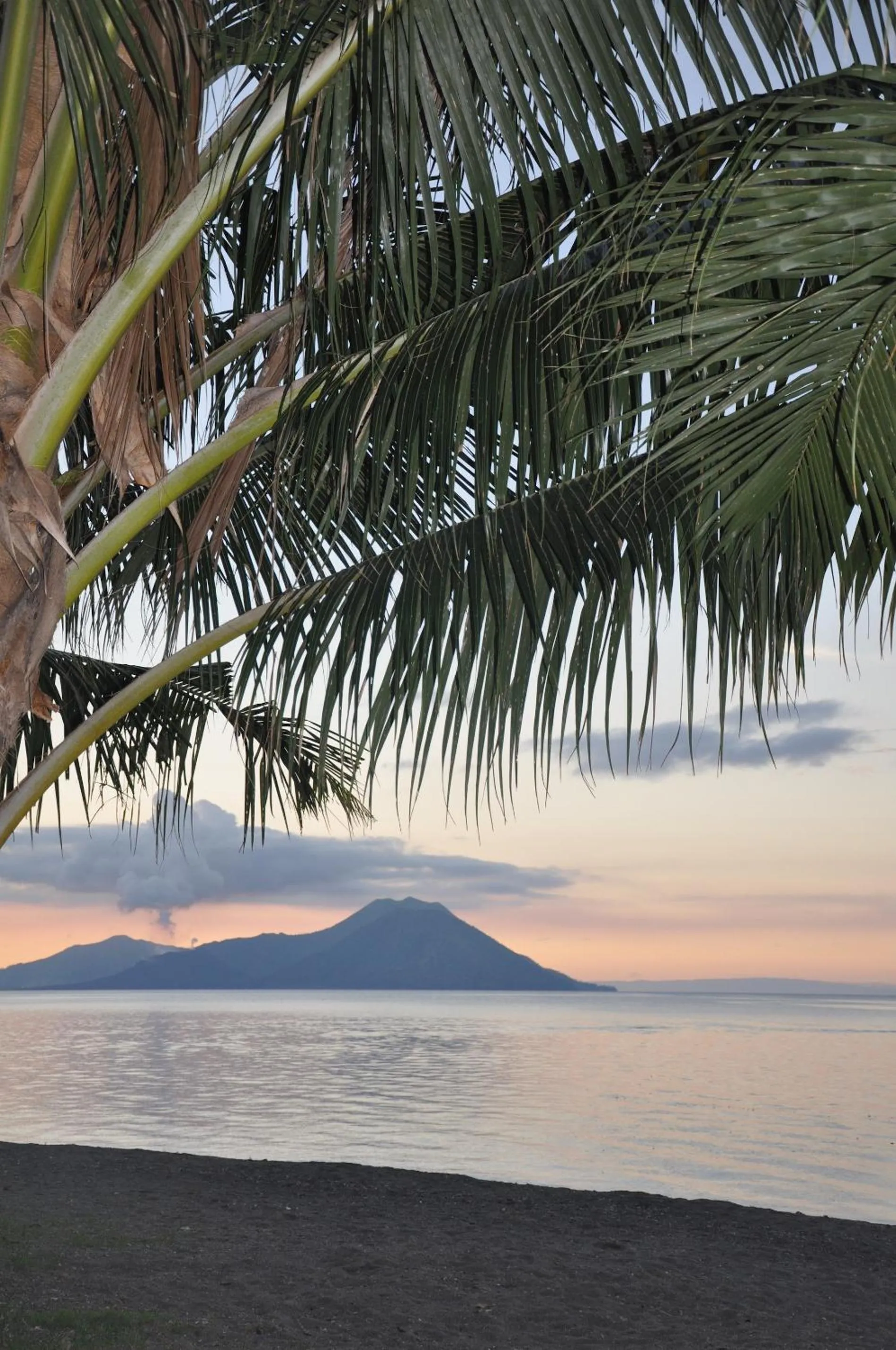 Beach in Kokopo Beach Bungalow Resort