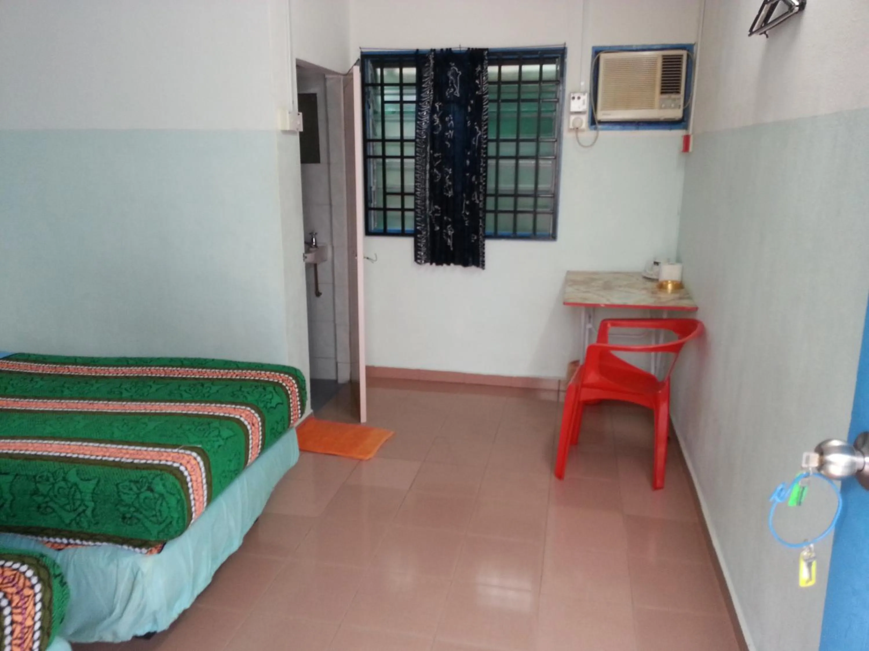 Bed in Baba's Guest House By The Sea