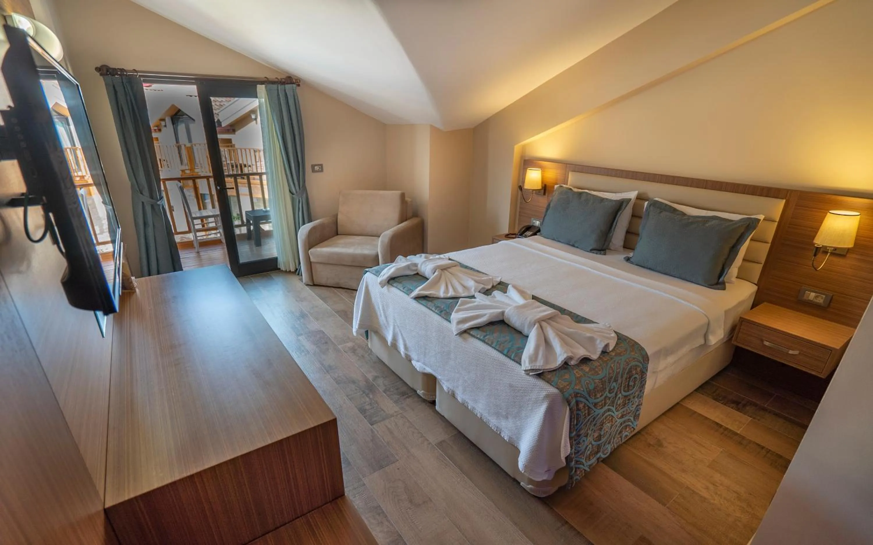 Bedroom in Dalyan Live Spa Hotel