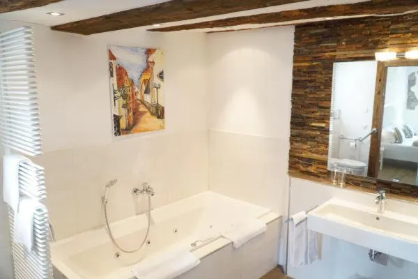 Bathroom in Haus am Heiner Geißler Platz by Landgasthof Zickler