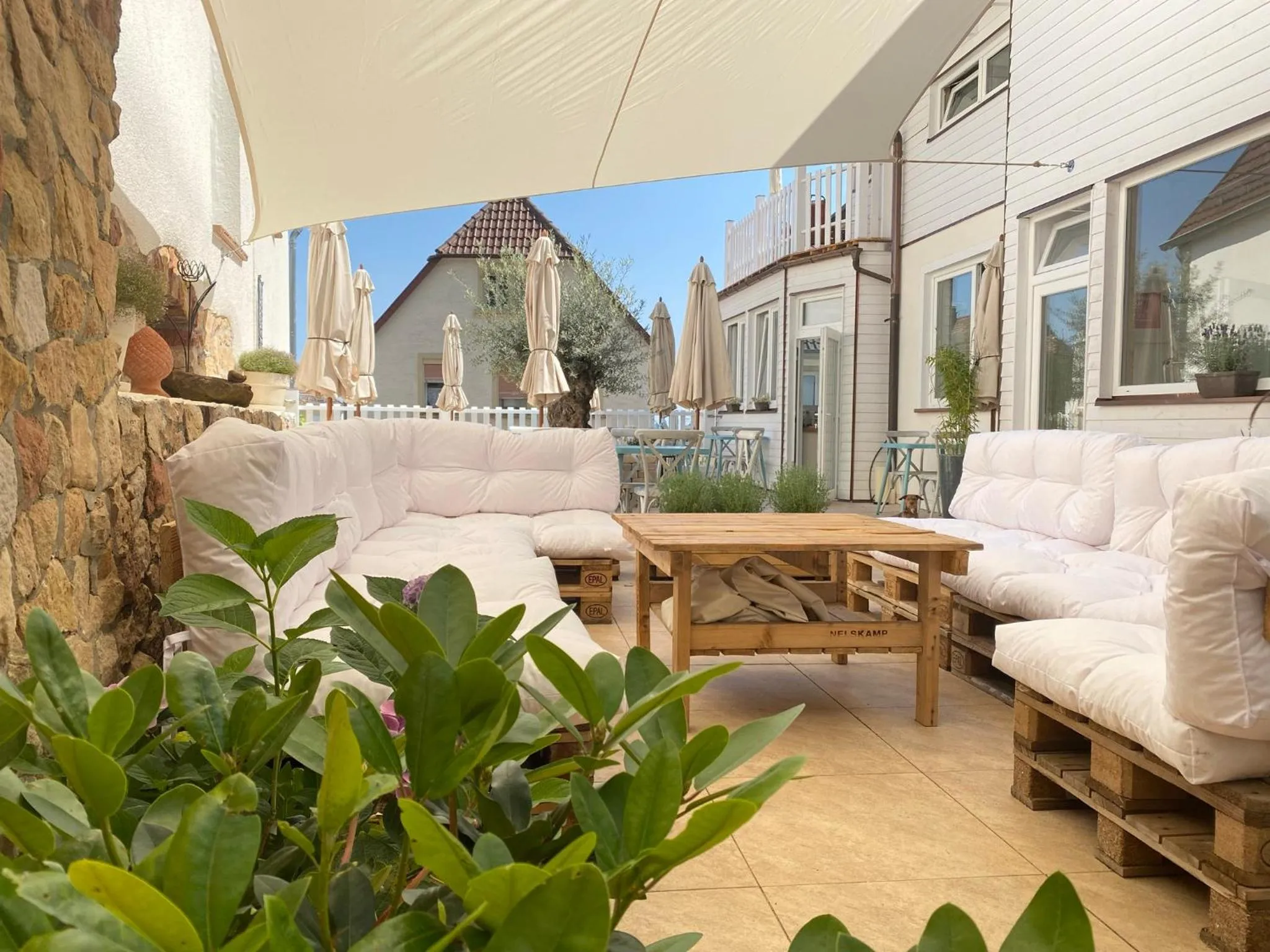 Balcony/Terrace in Haus am Heiner Geißler Platz by Landgasthof Zickler