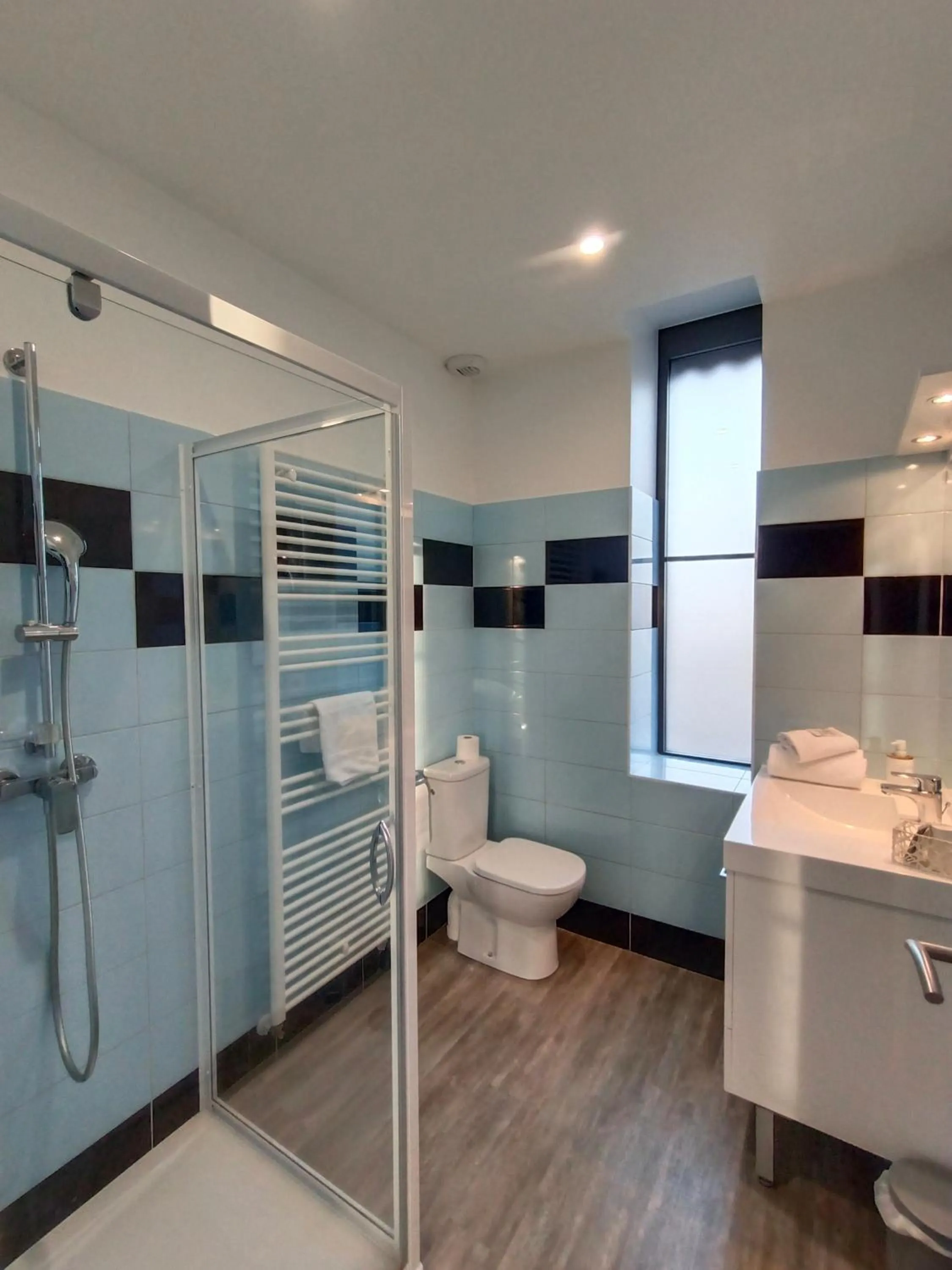 Shower in Appart'Hotel Parc Johan