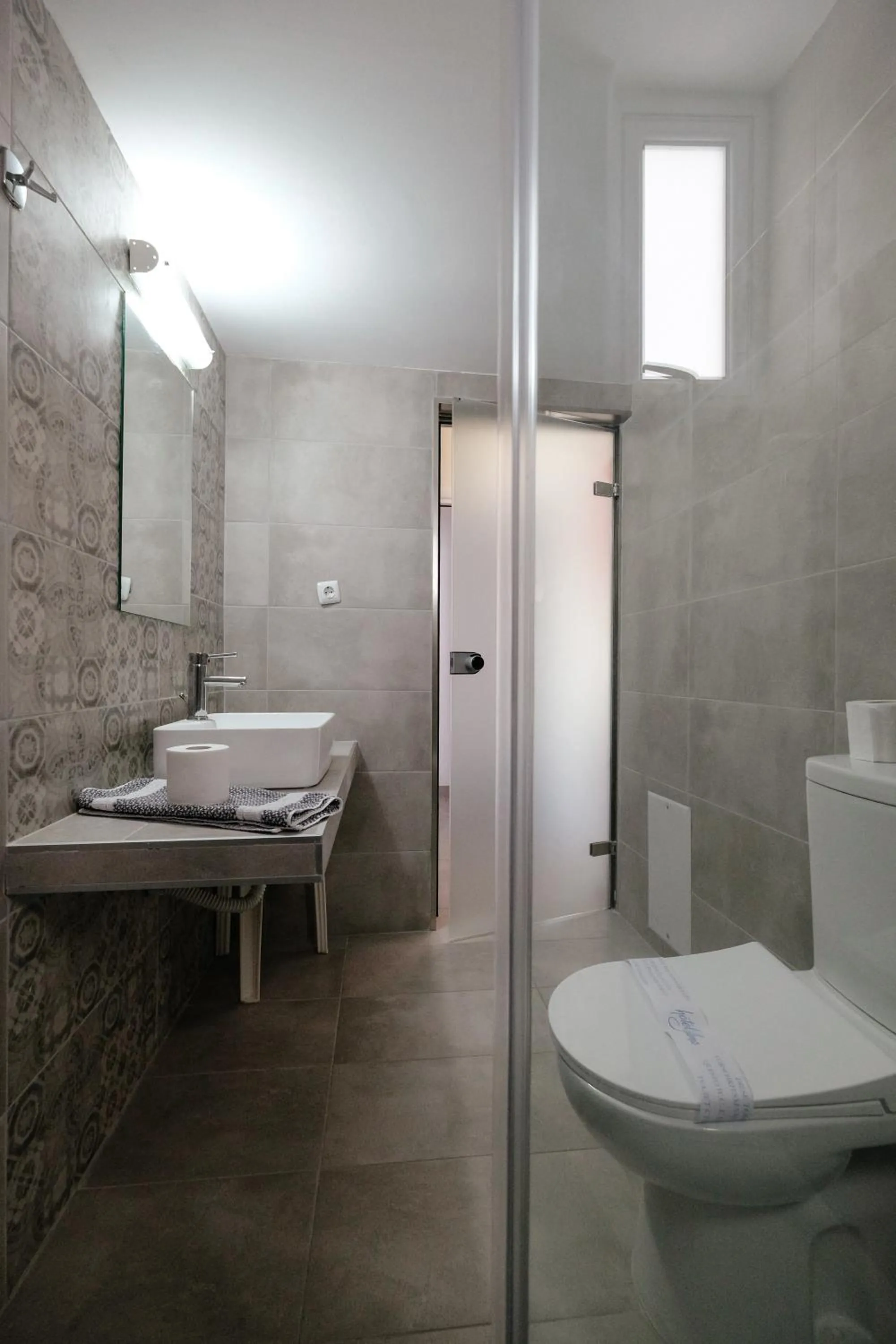 Bathroom in Helena Hotel