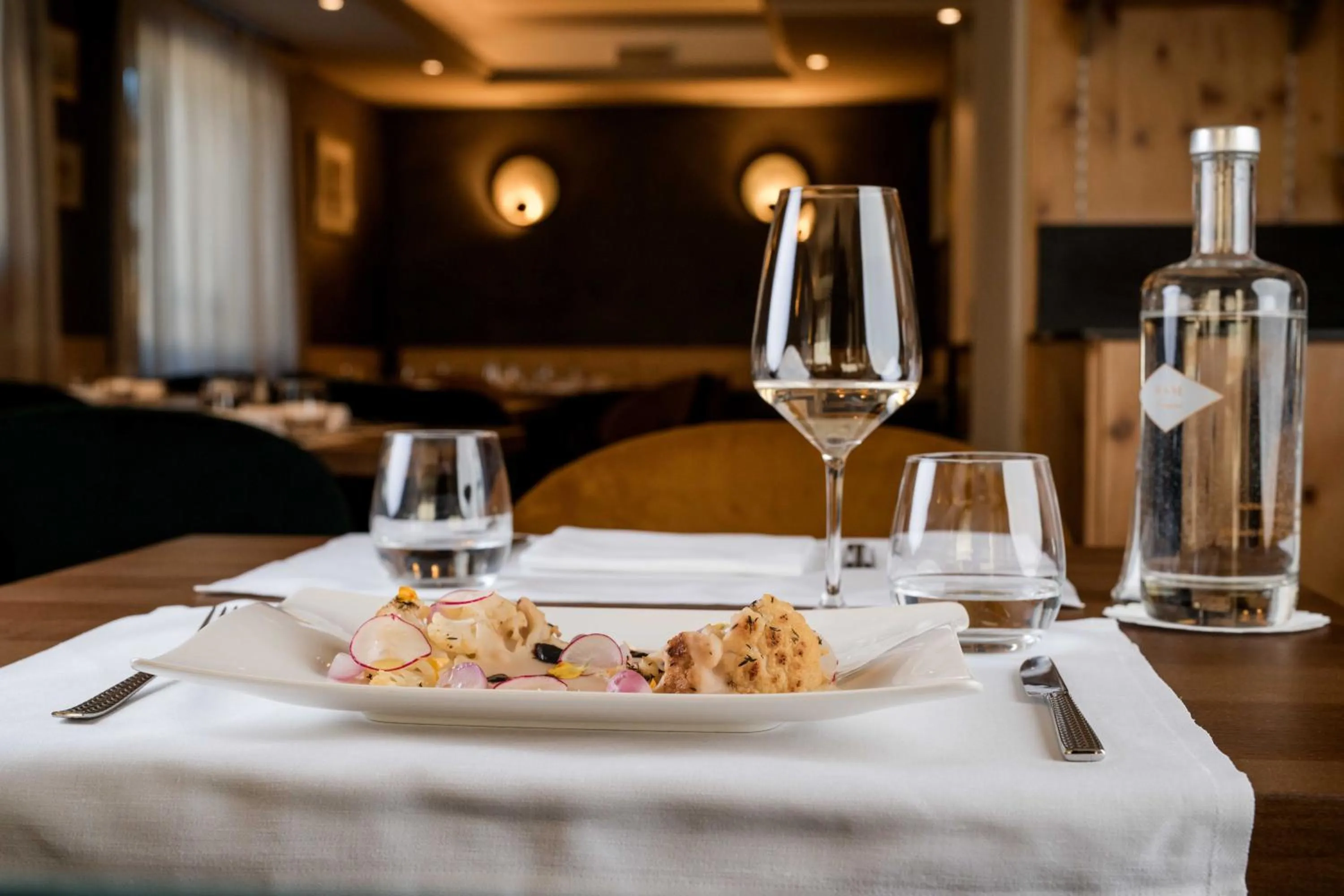 Restaurant/places to eat in Hotel St. Michael