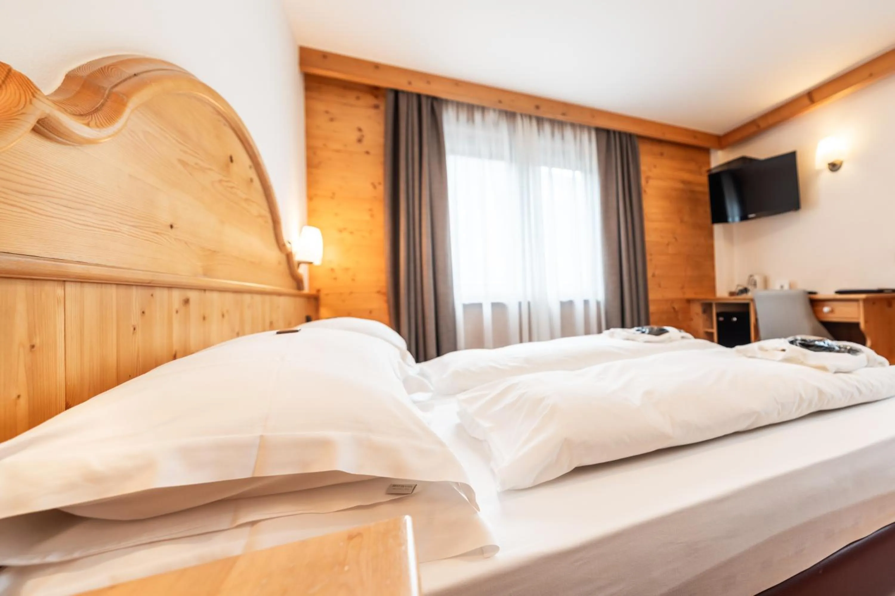 Photo of the whole room, Bed in Hotel St. Michael