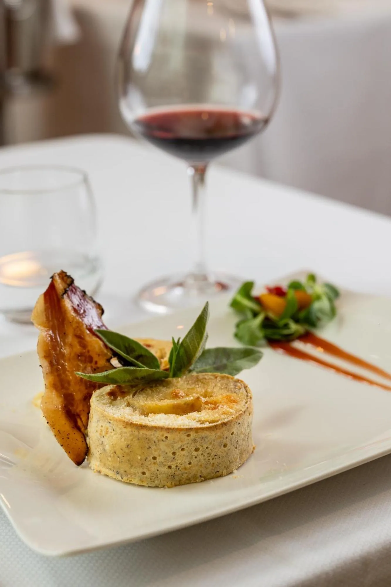 Restaurant/places to eat in Hotel St. Michael