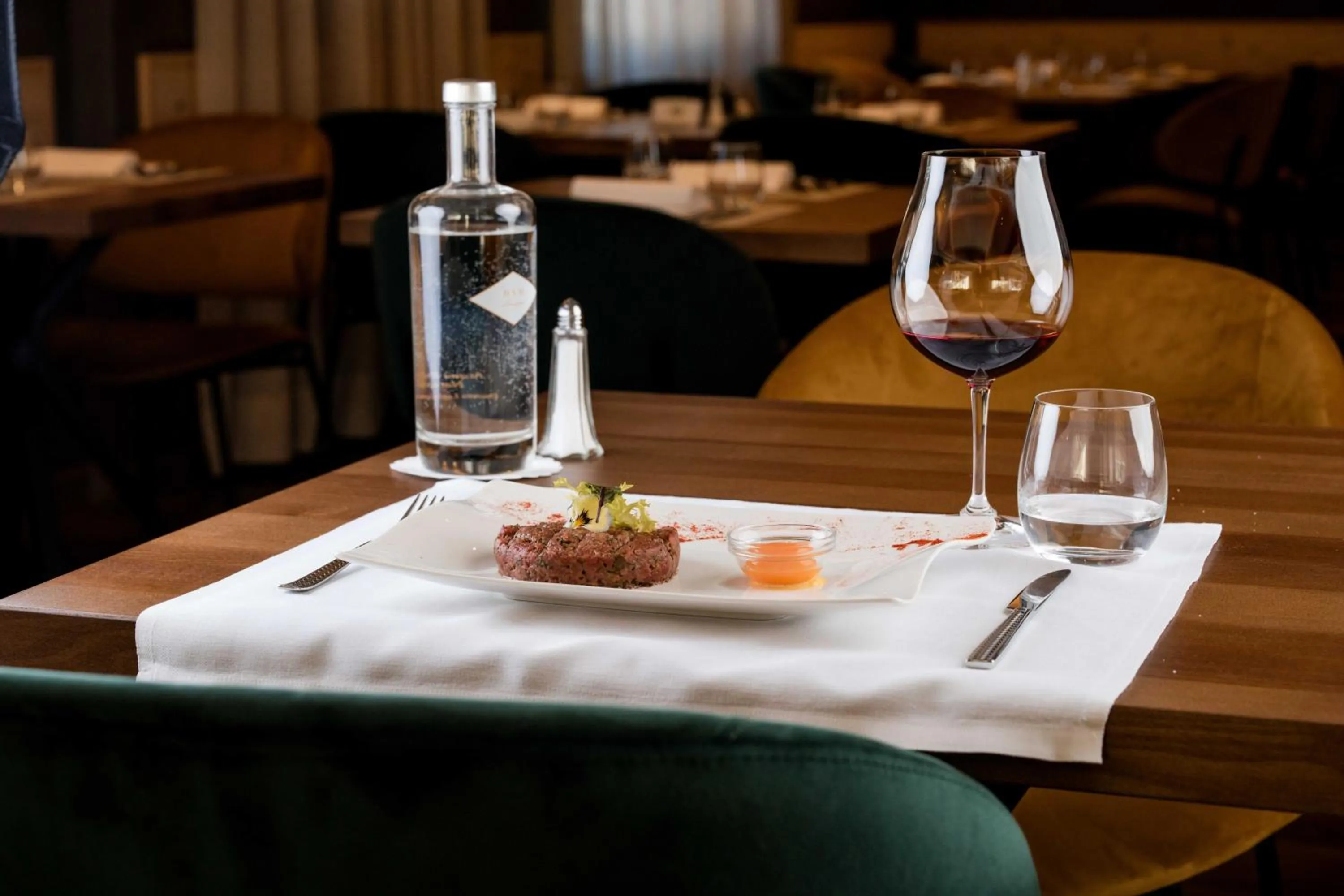 Restaurant/places to eat in Hotel St. Michael