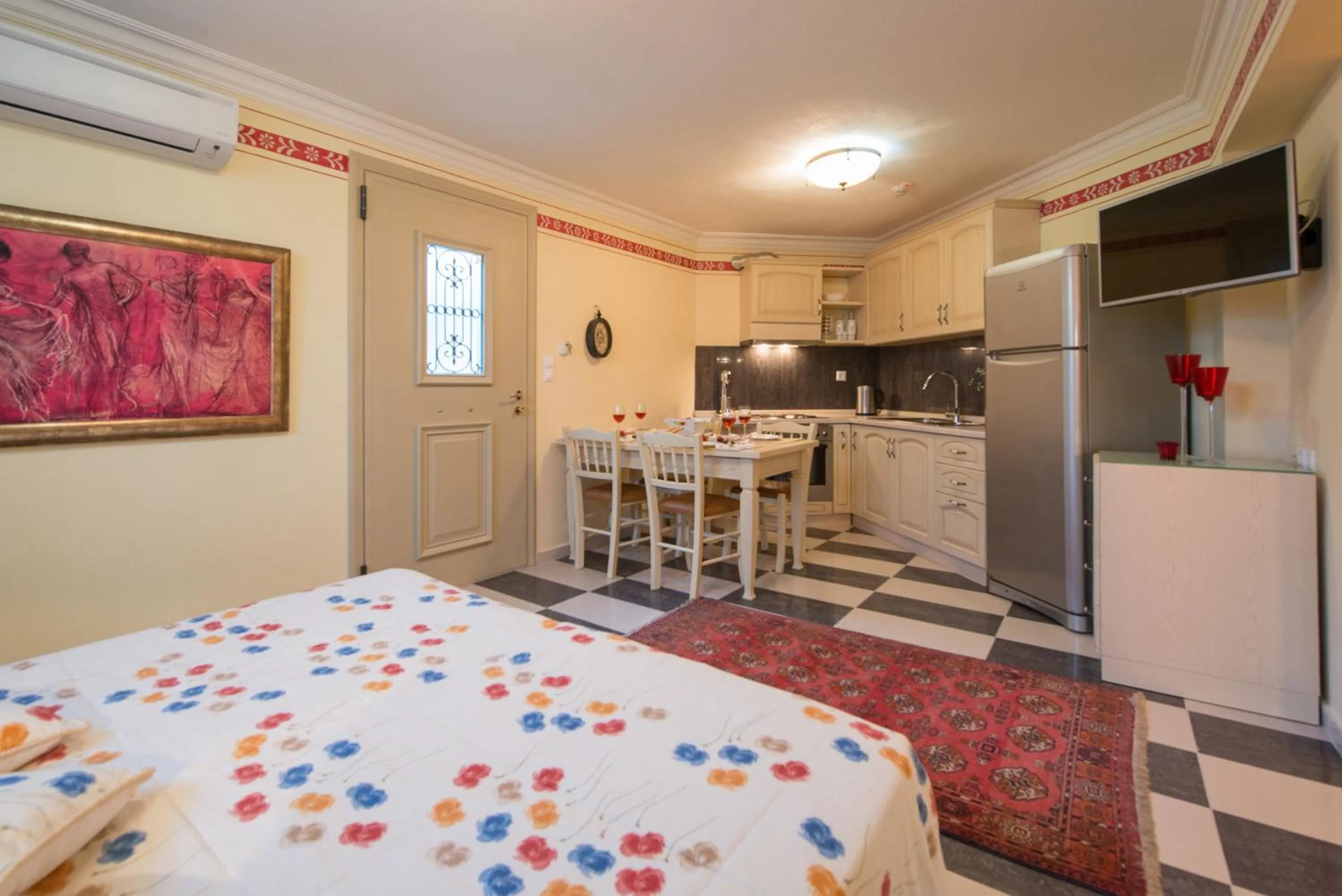 Photo of the whole room, Bed in Enavlion Hotel