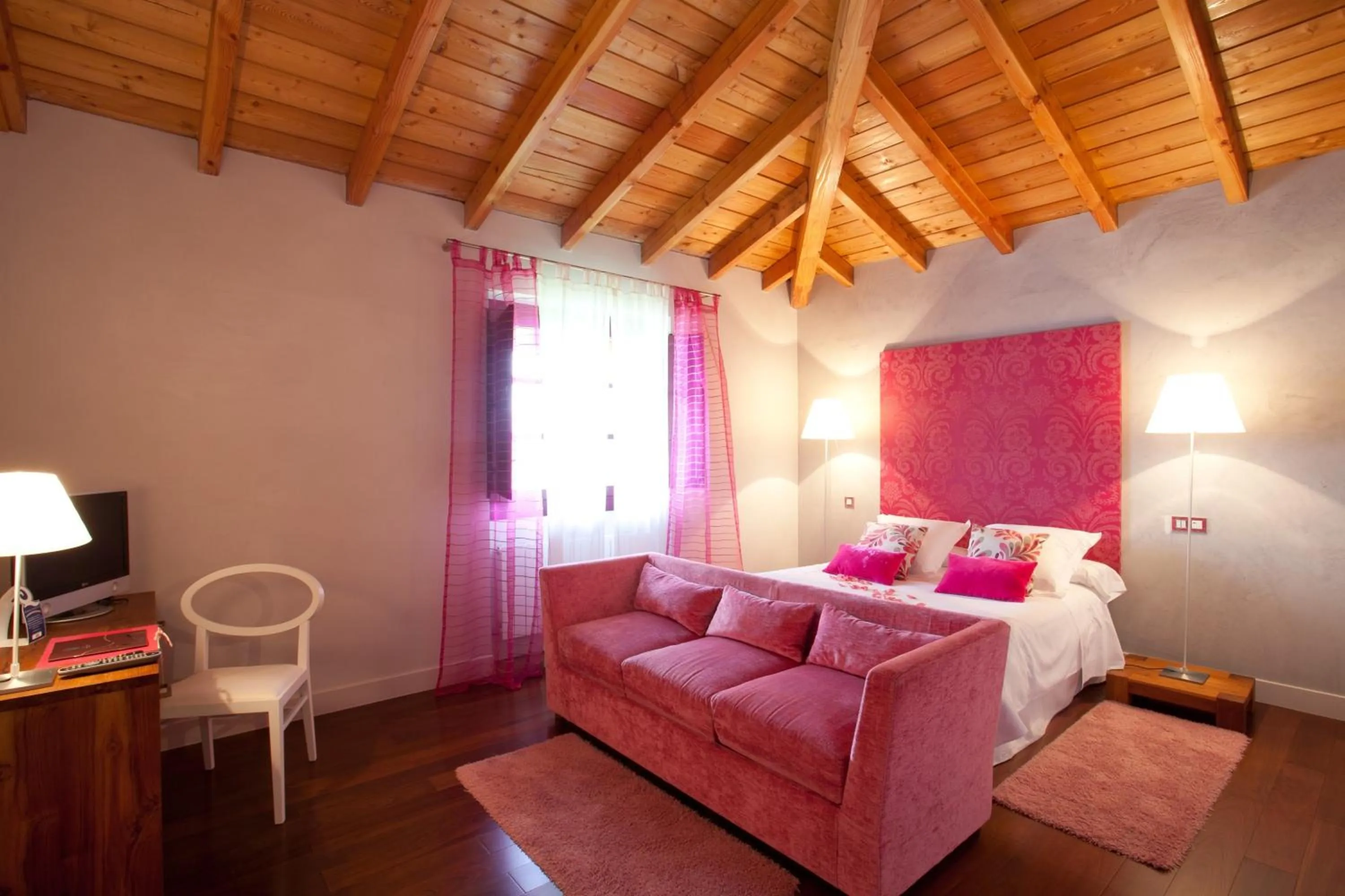 Photo of the whole room, Bed in Casa Rural Etxegorri