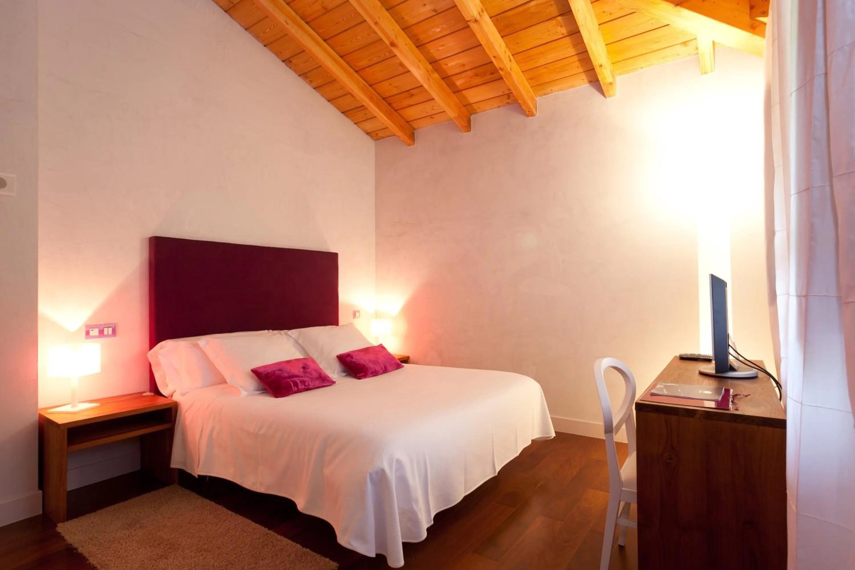Photo of the whole room, Bed in Casa Rural Etxegorri