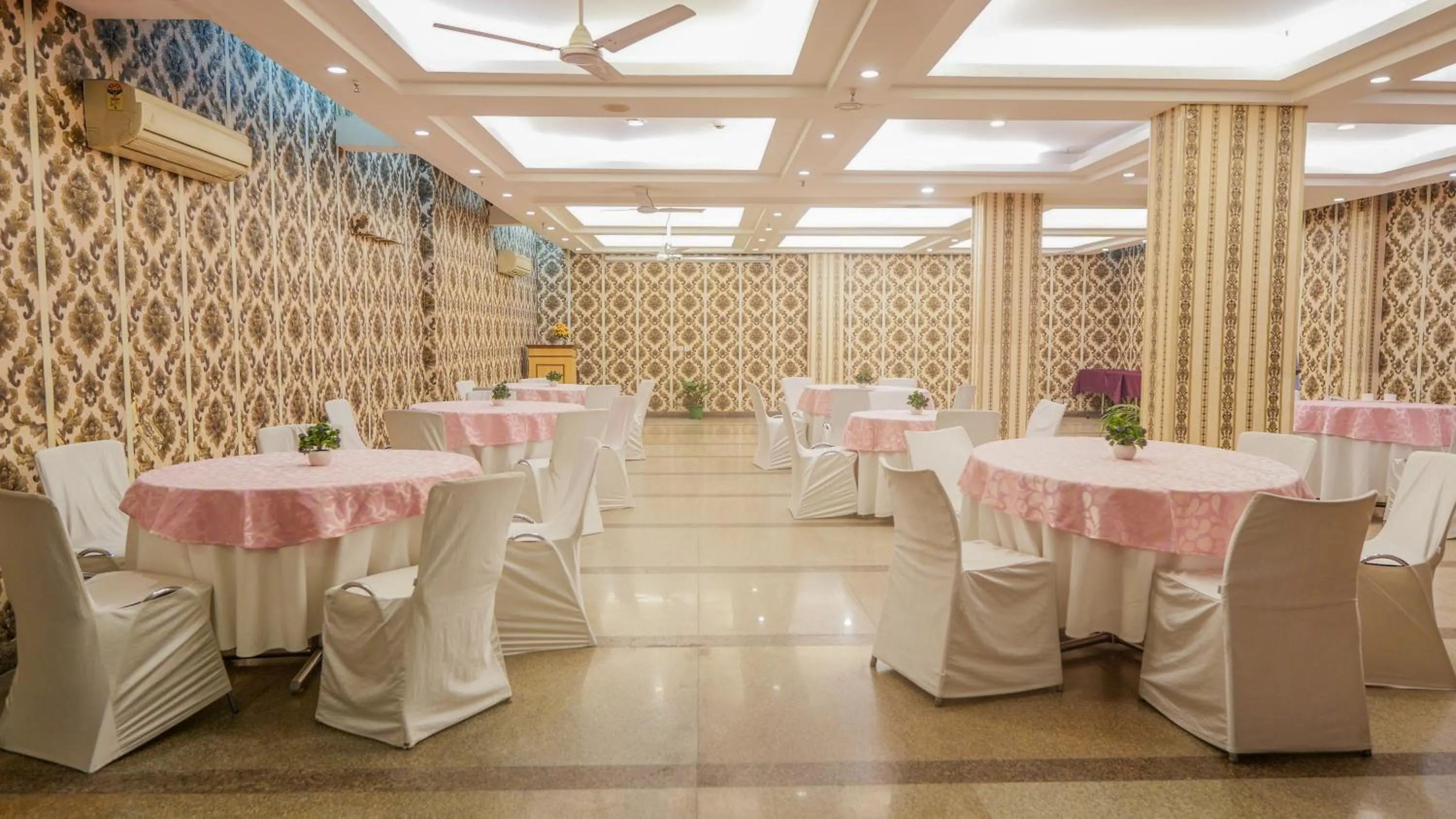 Banquet/Function facilities in Alpina Hotels & Suites