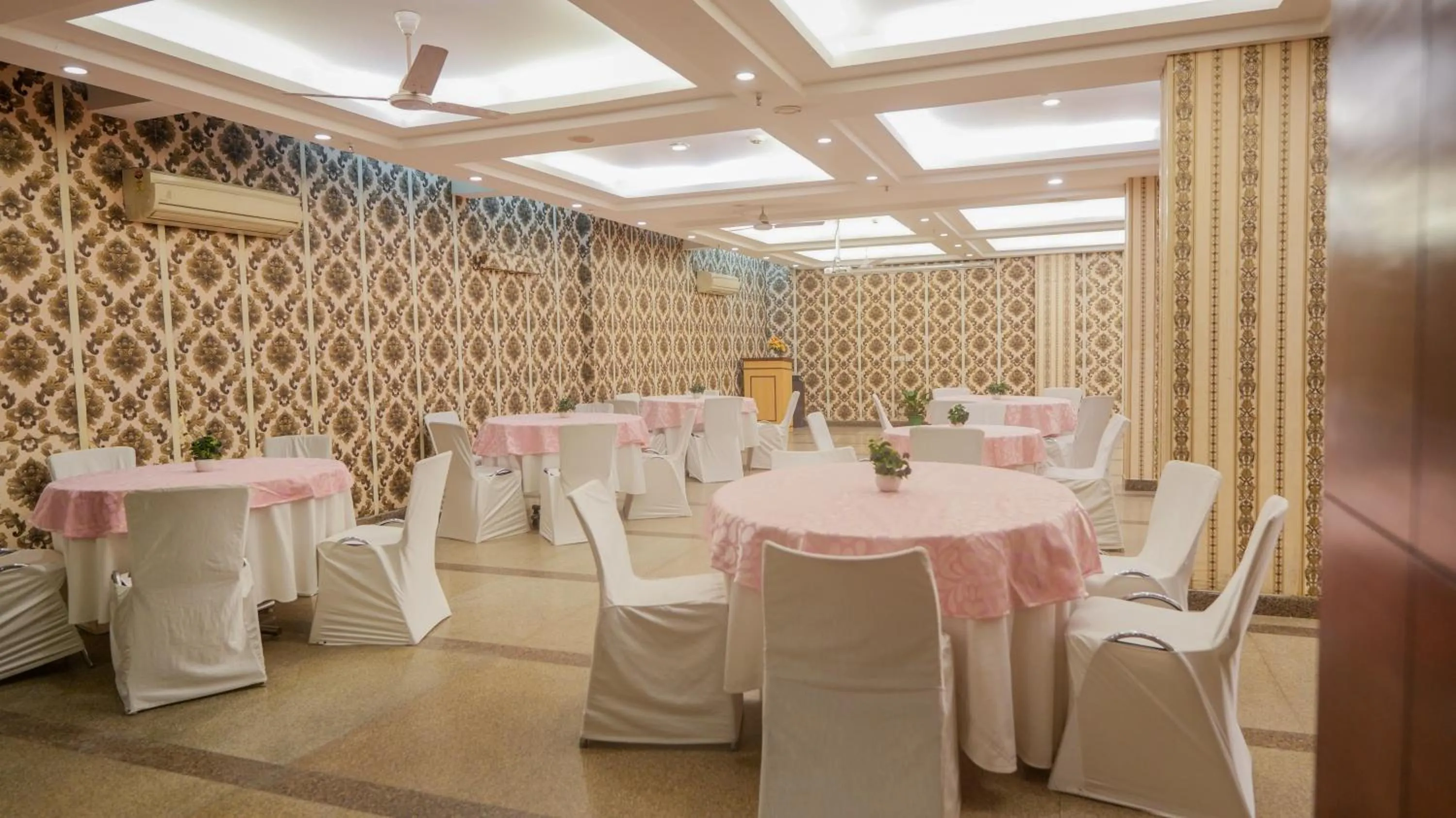 Banquet/Function facilities in Alpina Hotels & Suites