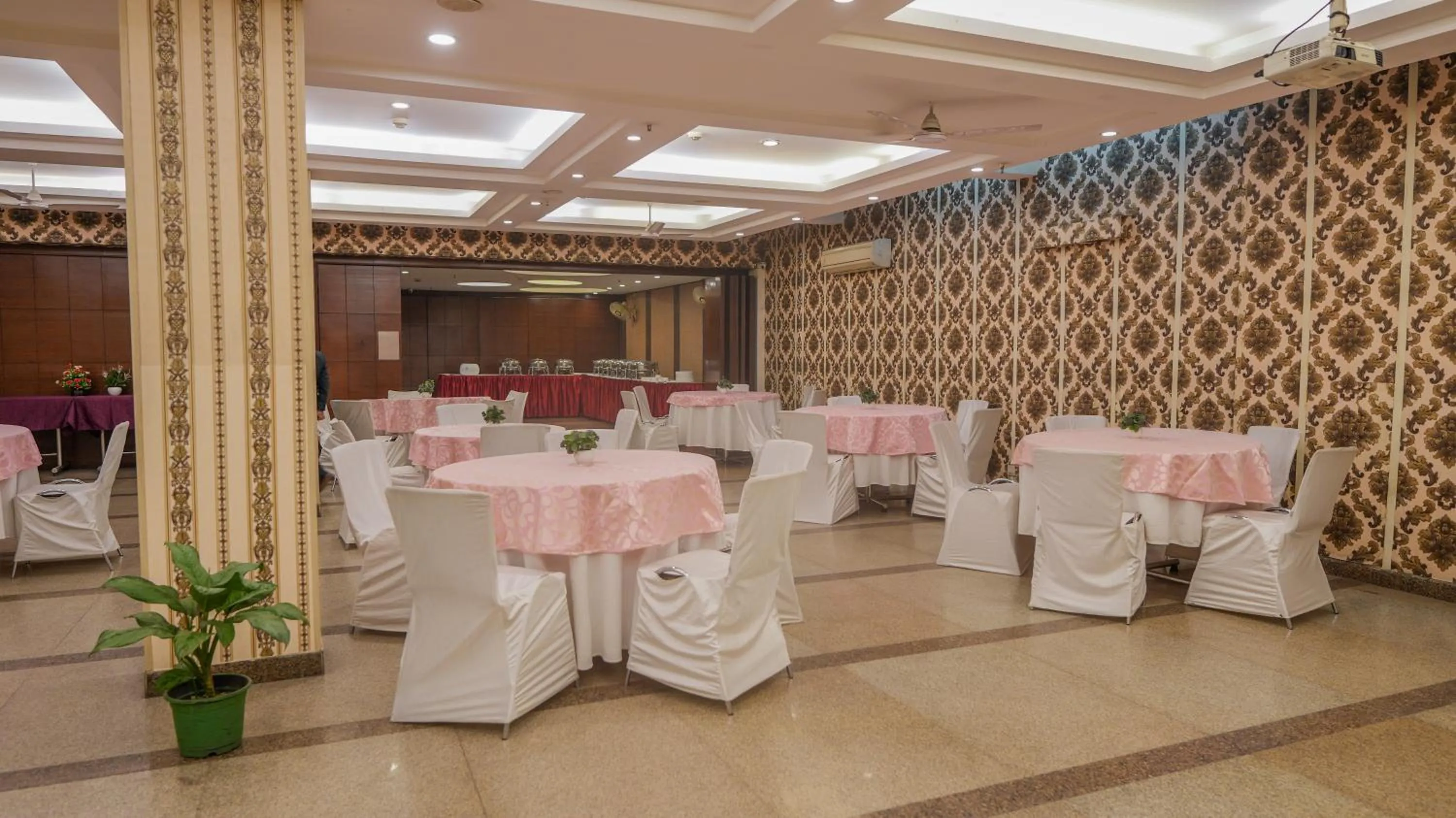 Banquet/Function facilities in Alpina Hotels & Suites