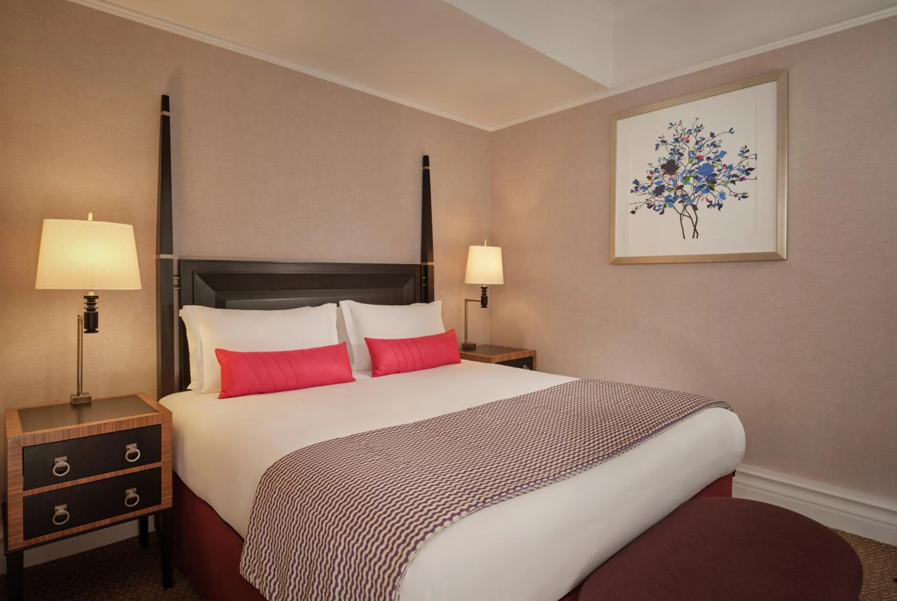 Bed in St. Ermin's Hotel, Autograph Collection