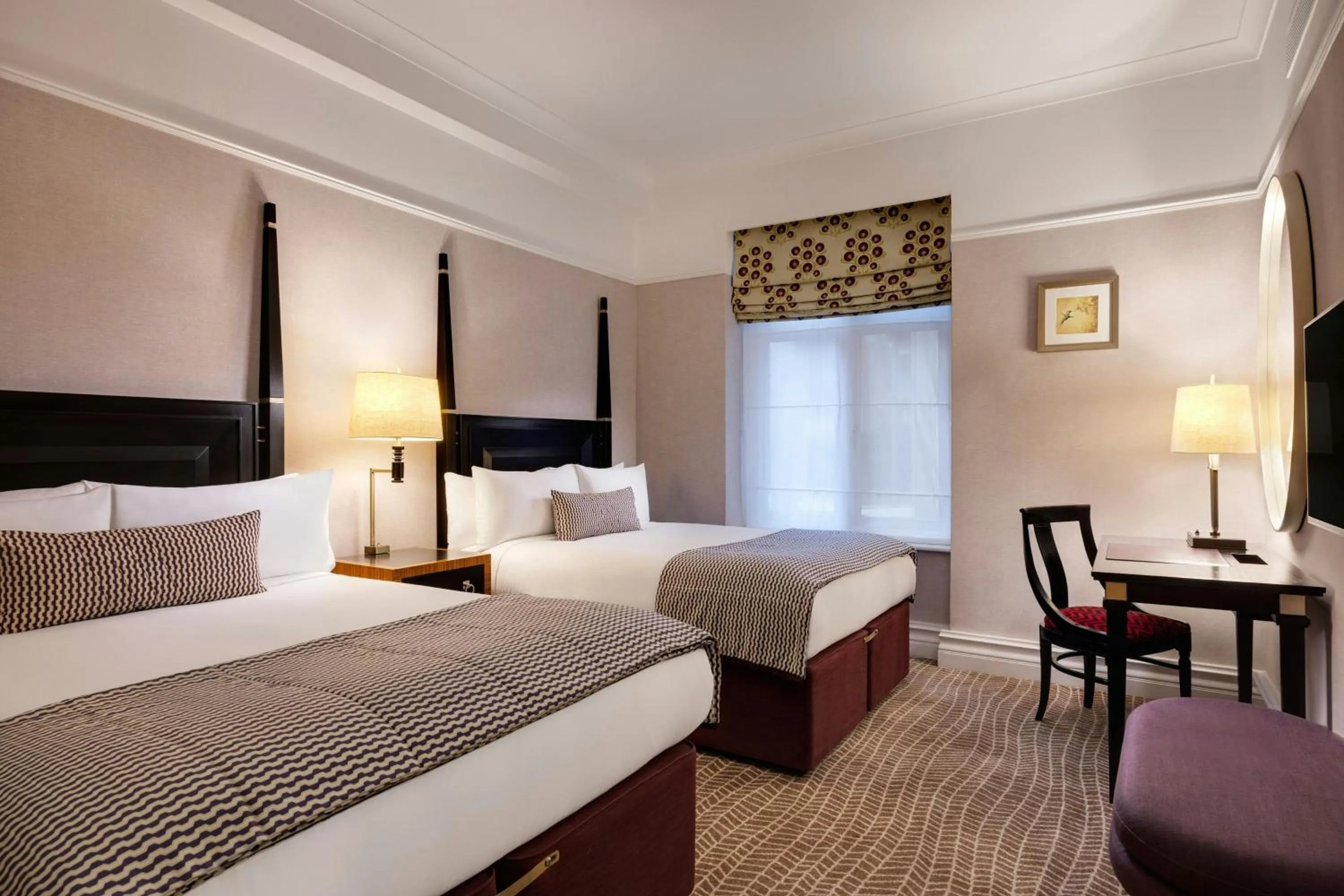 Bedroom, Bed in St. Ermin's Hotel, Autograph Collection