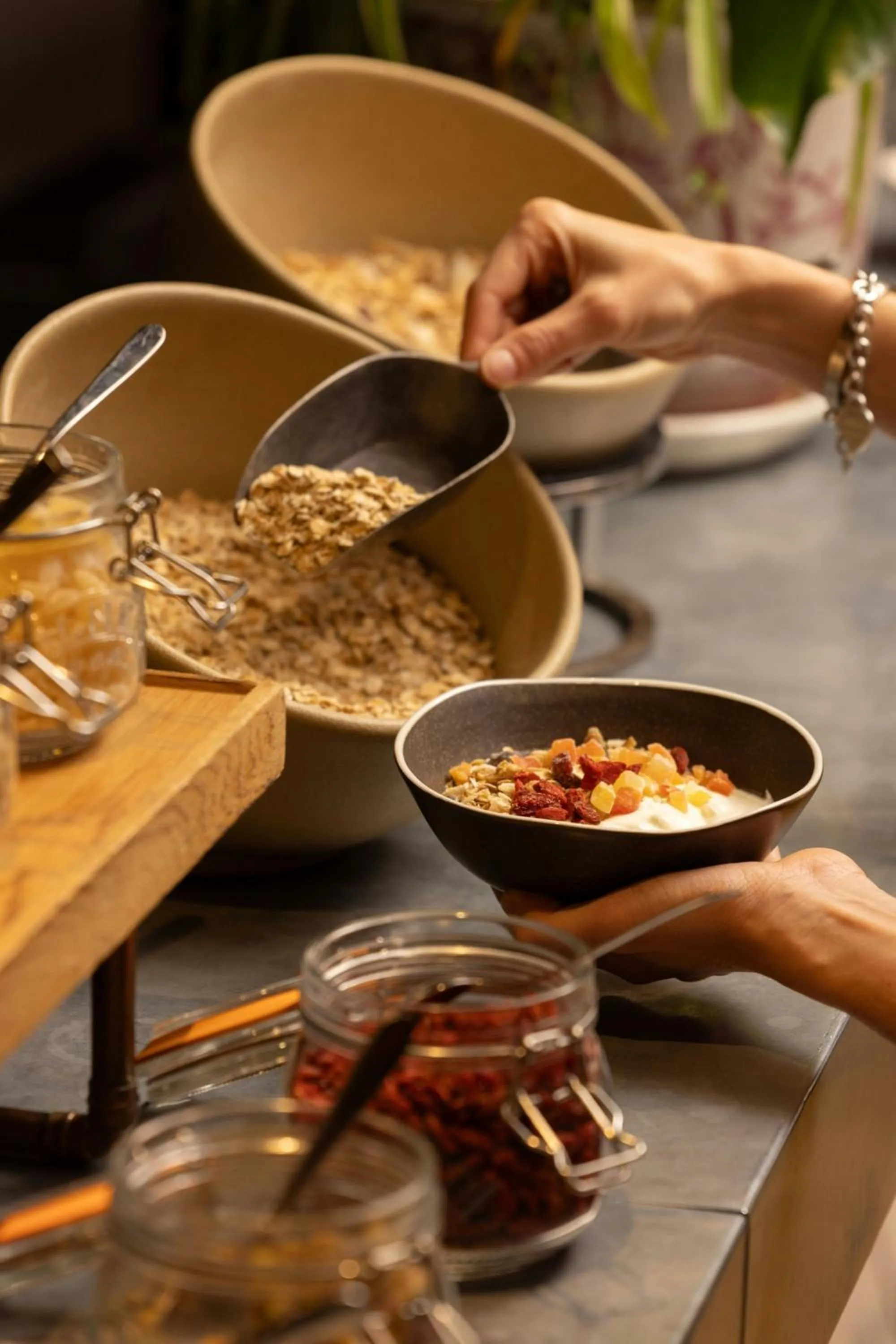 Breakfast in St. Ermin's Hotel, Autograph Collection