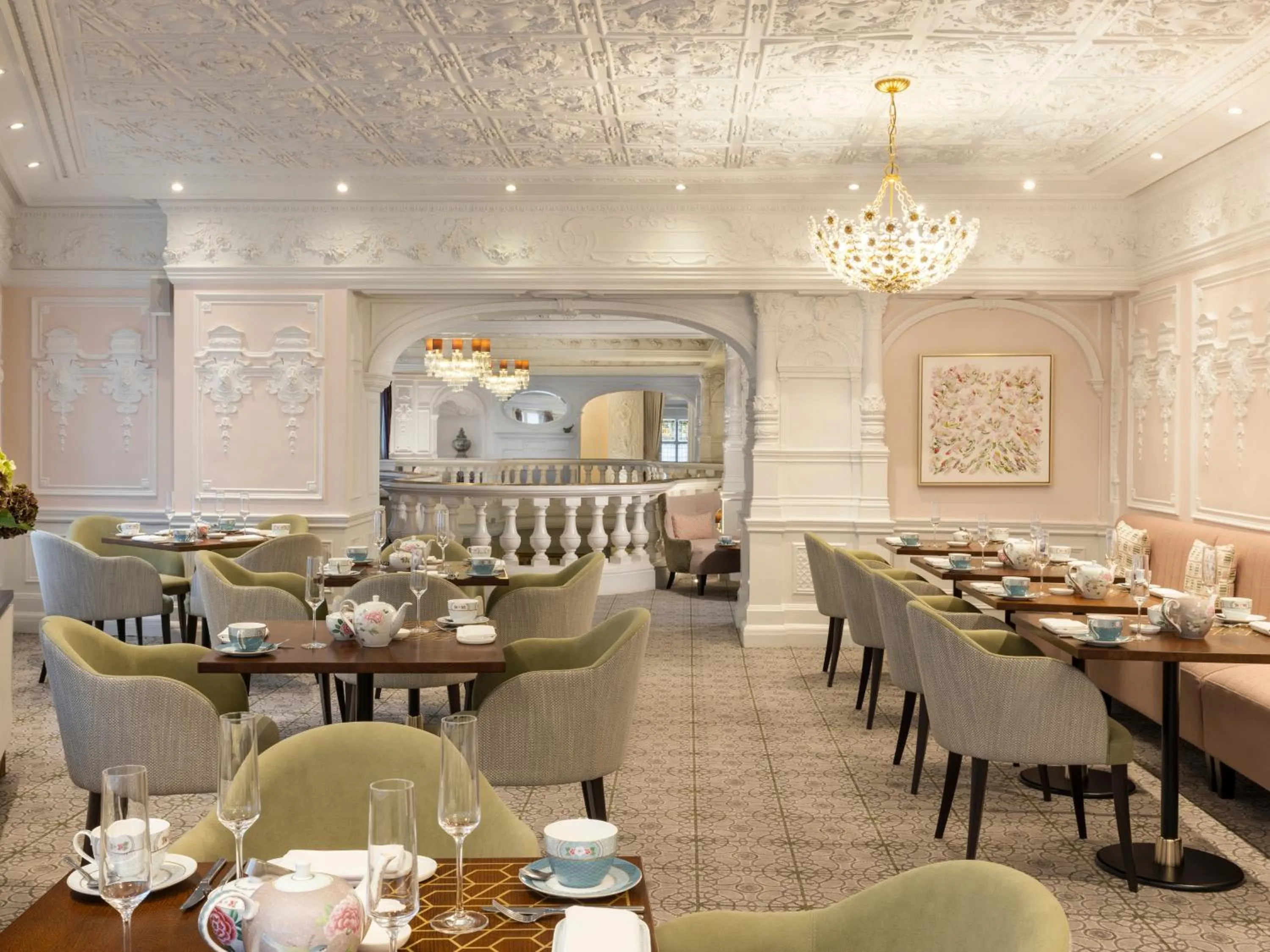 Restaurant/places to eat in St. Ermin's Hotel, Autograph Collection