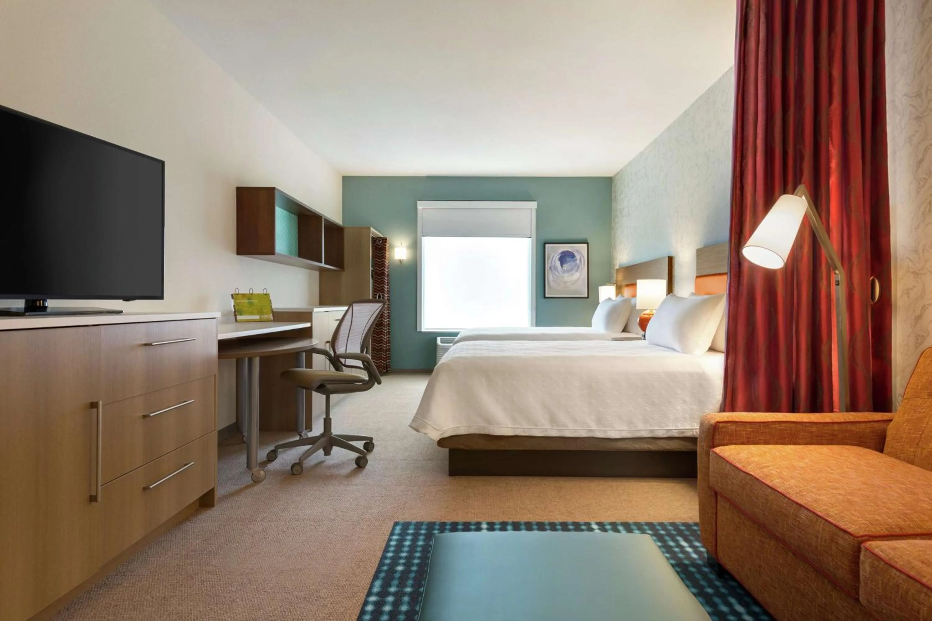 Bed in Home2 Suites By Hilton Frederick