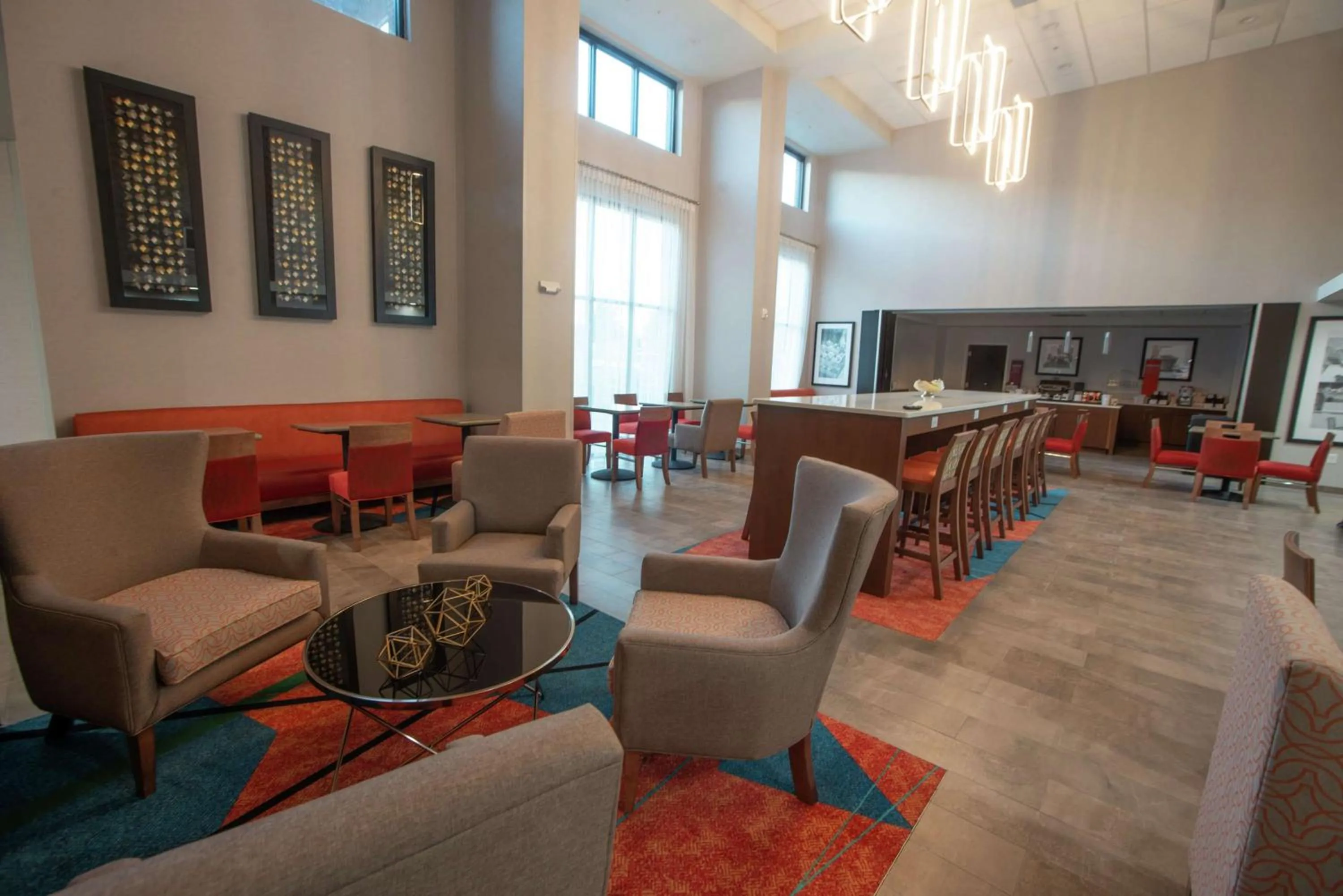 Breakfast in Hampton Inn & Suites Oklahoma City/Quail Springs