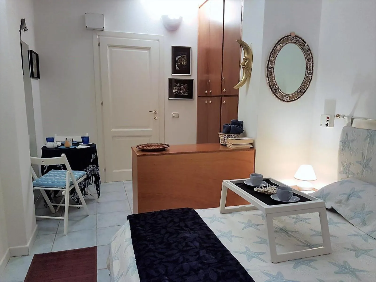 Coffee/tea facilities in B&B Mistral