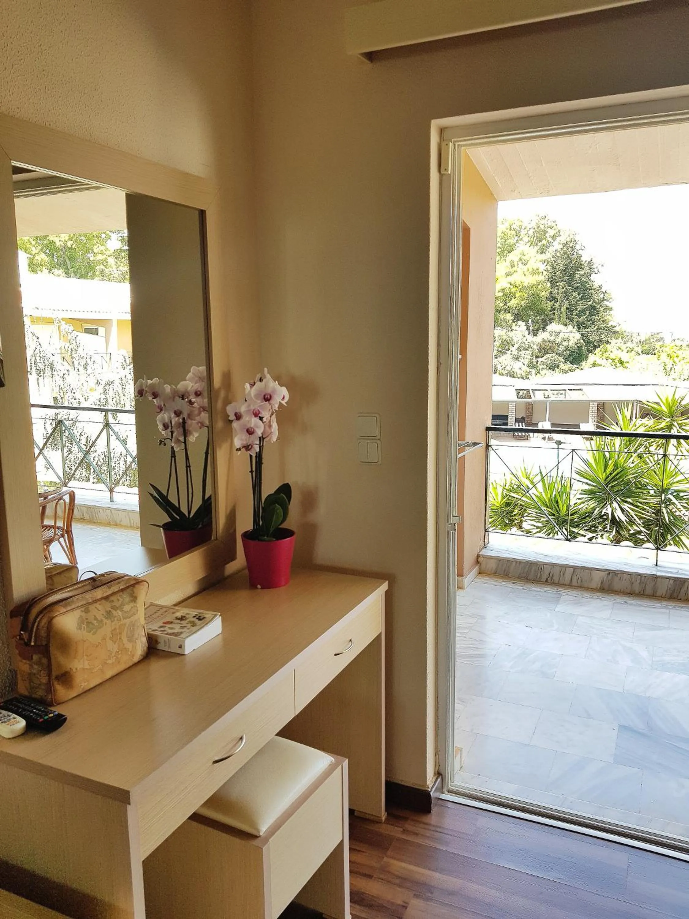 Hotel Kalamitsi Apartments