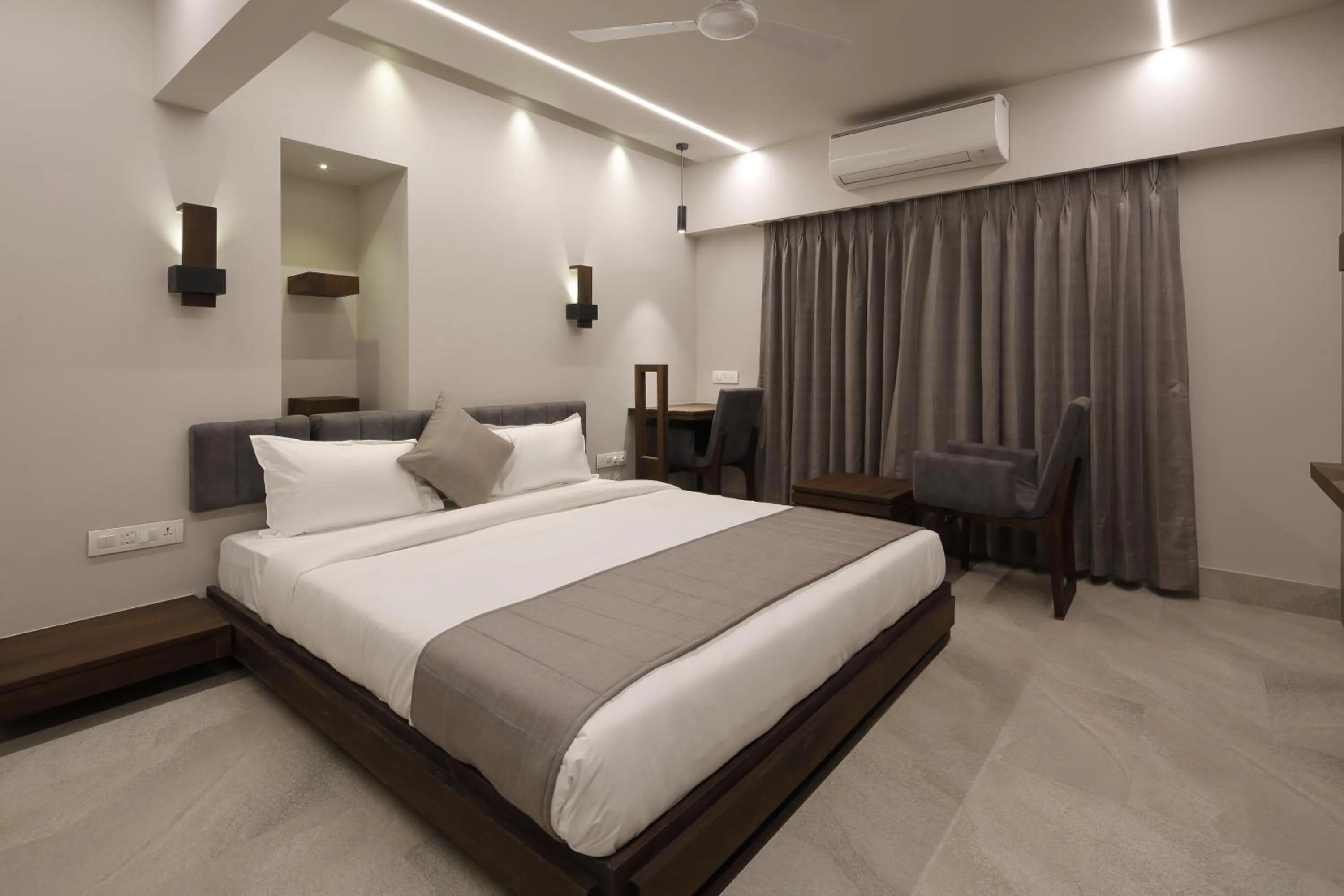 Bed in Hotel Carrefour