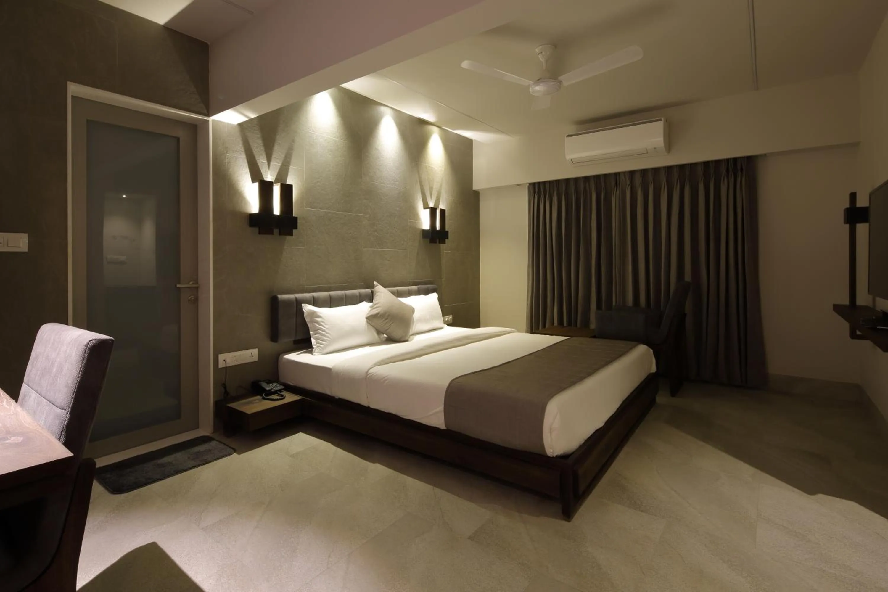 Bed in Hotel Carrefour