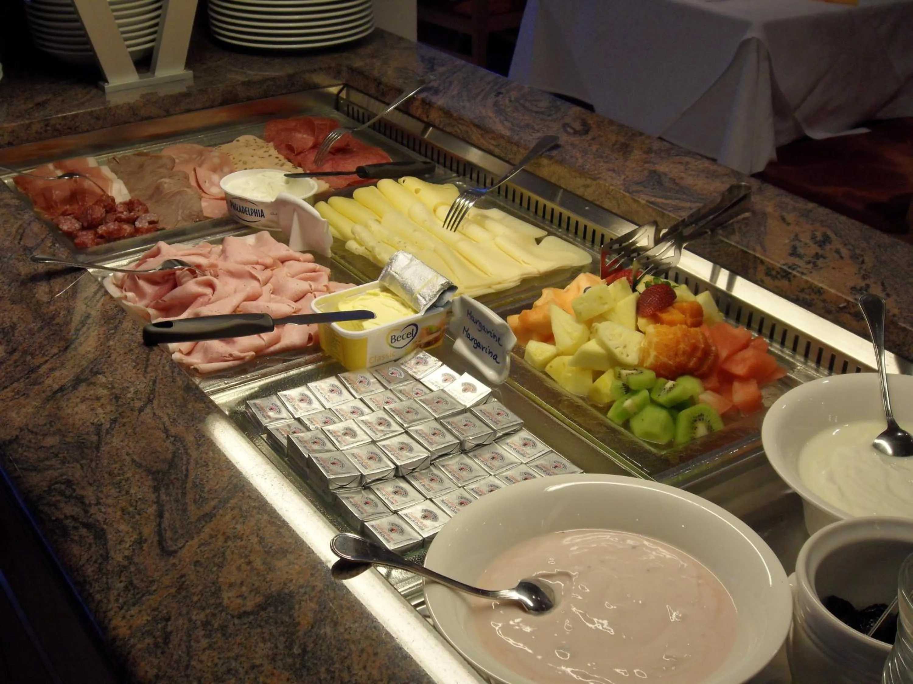 Food in Hotel FleurAlp