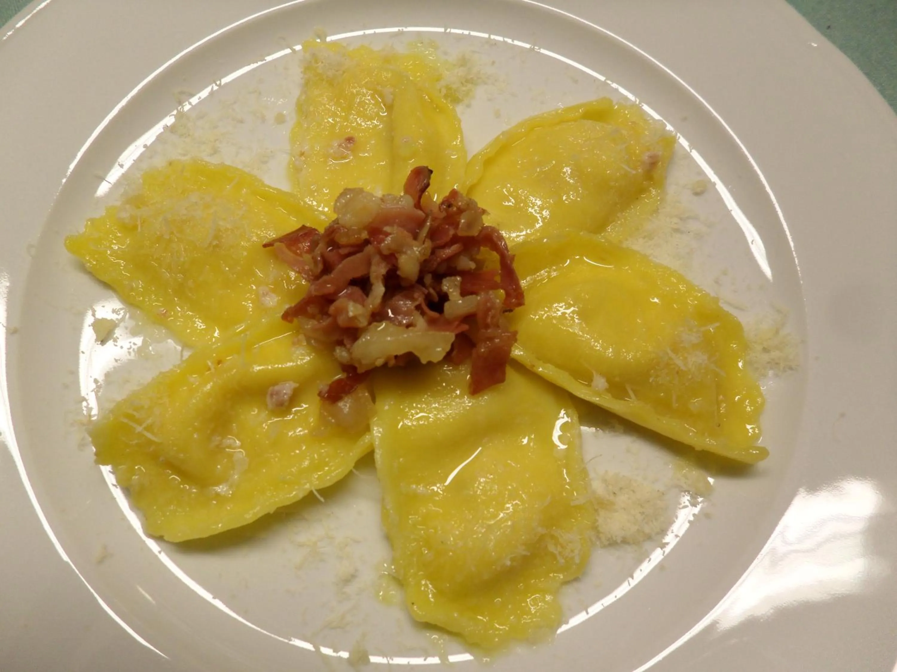 Food and drinks in Hotel FleurAlp