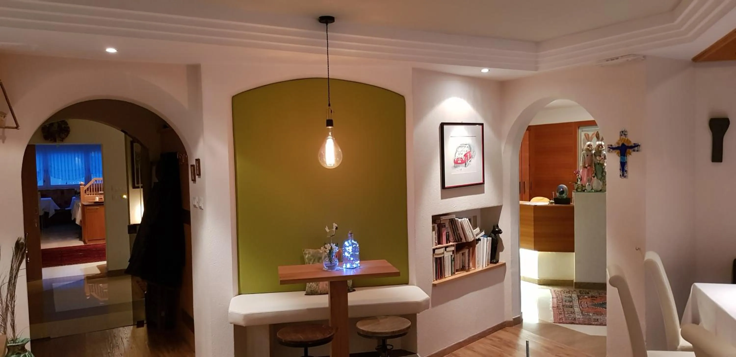 Communal lounge/ TV room in Hotel FleurAlp