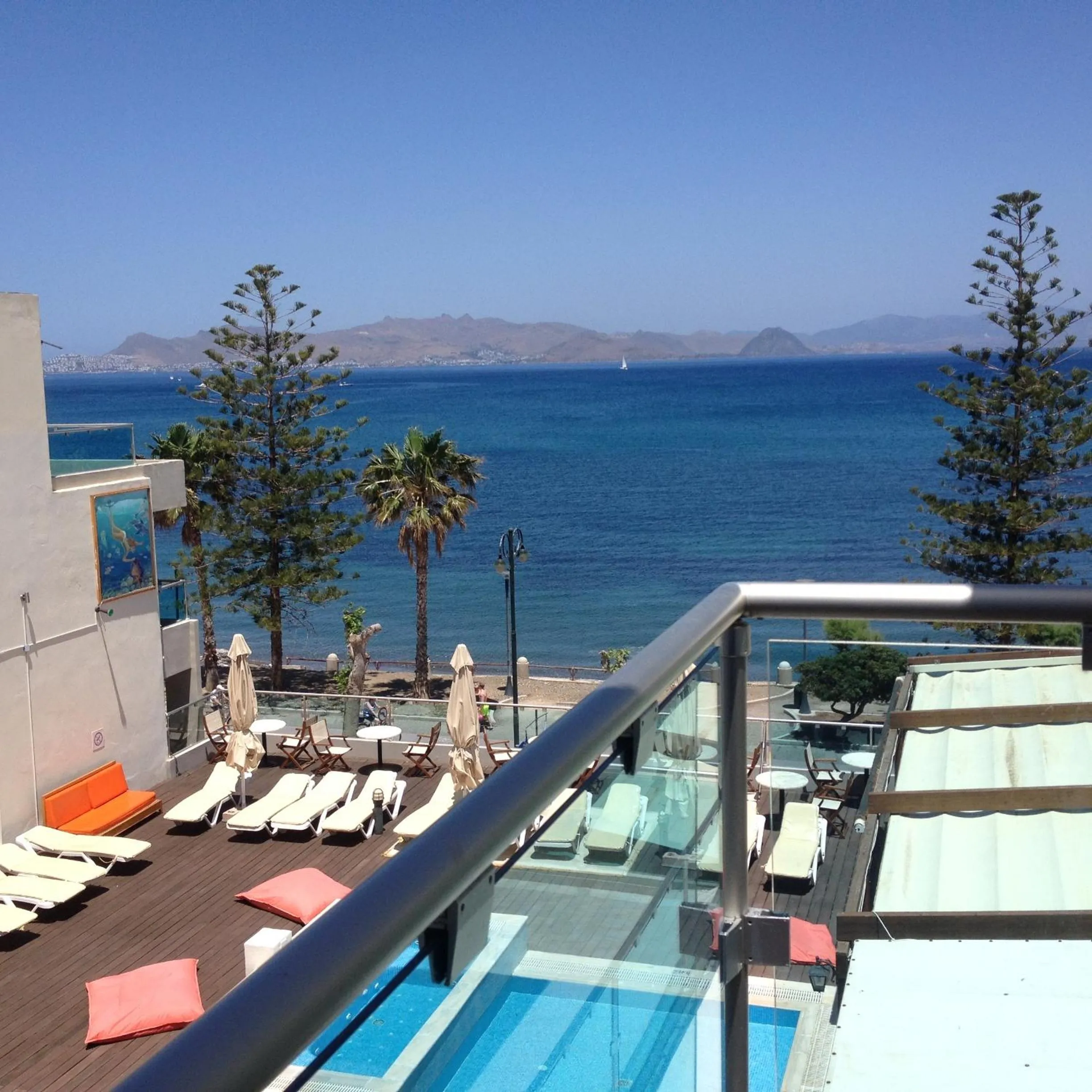 Day in Bristol Sea View Apartments