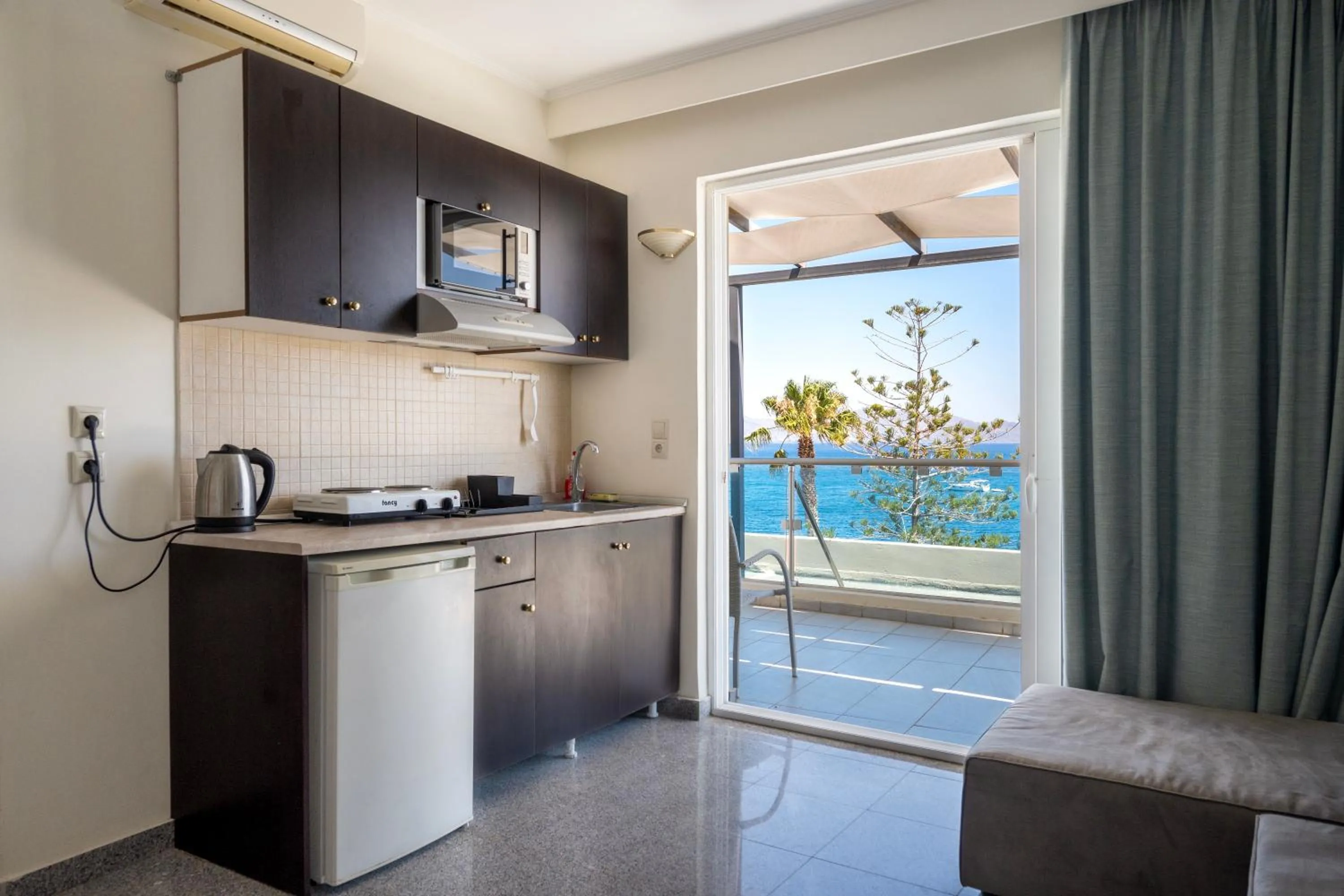 View (from property/room) in Bristol Sea View Apartments