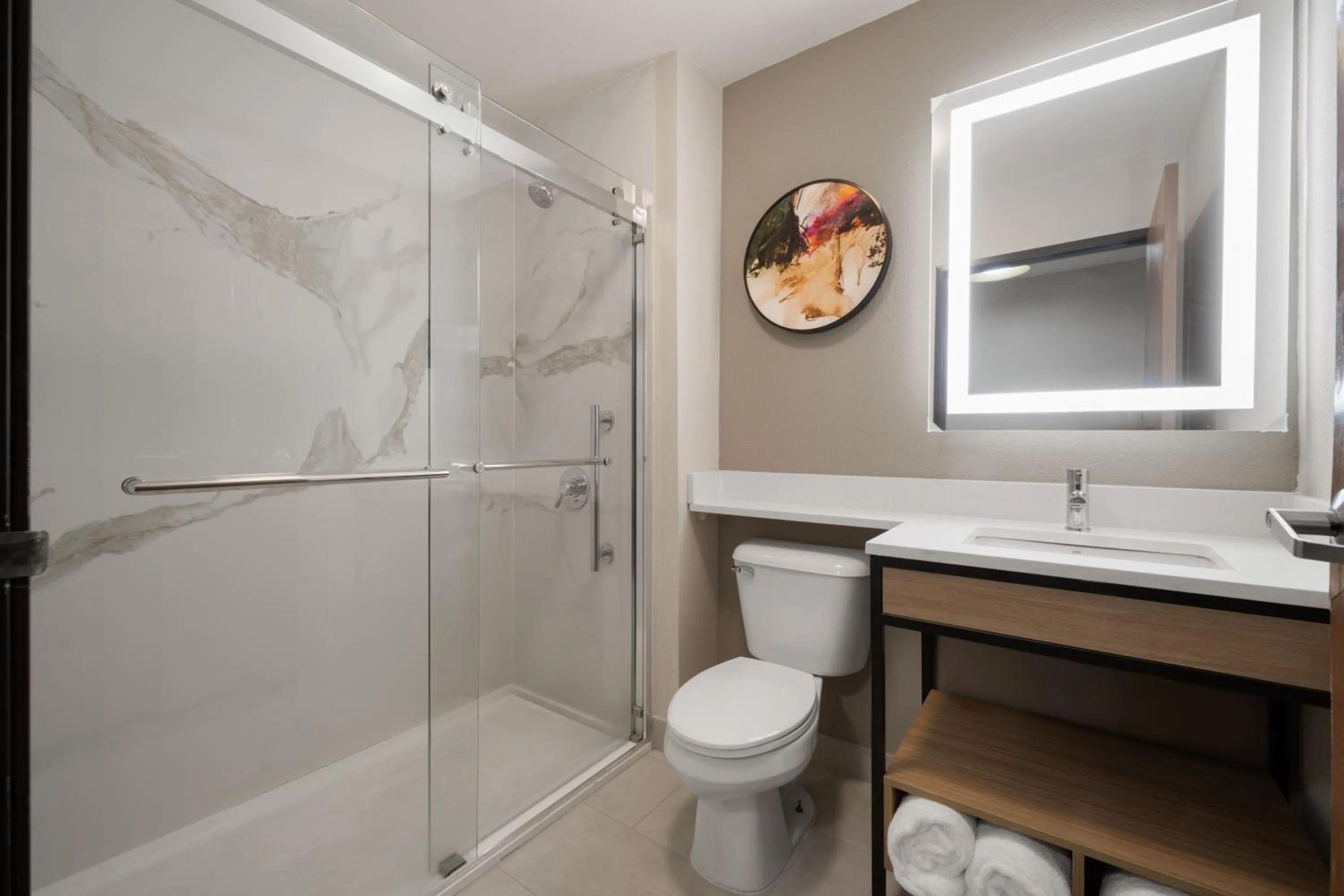 Bathroom in La Quinta Inn & Suites by Wyndham Greenville Woodruff Rd