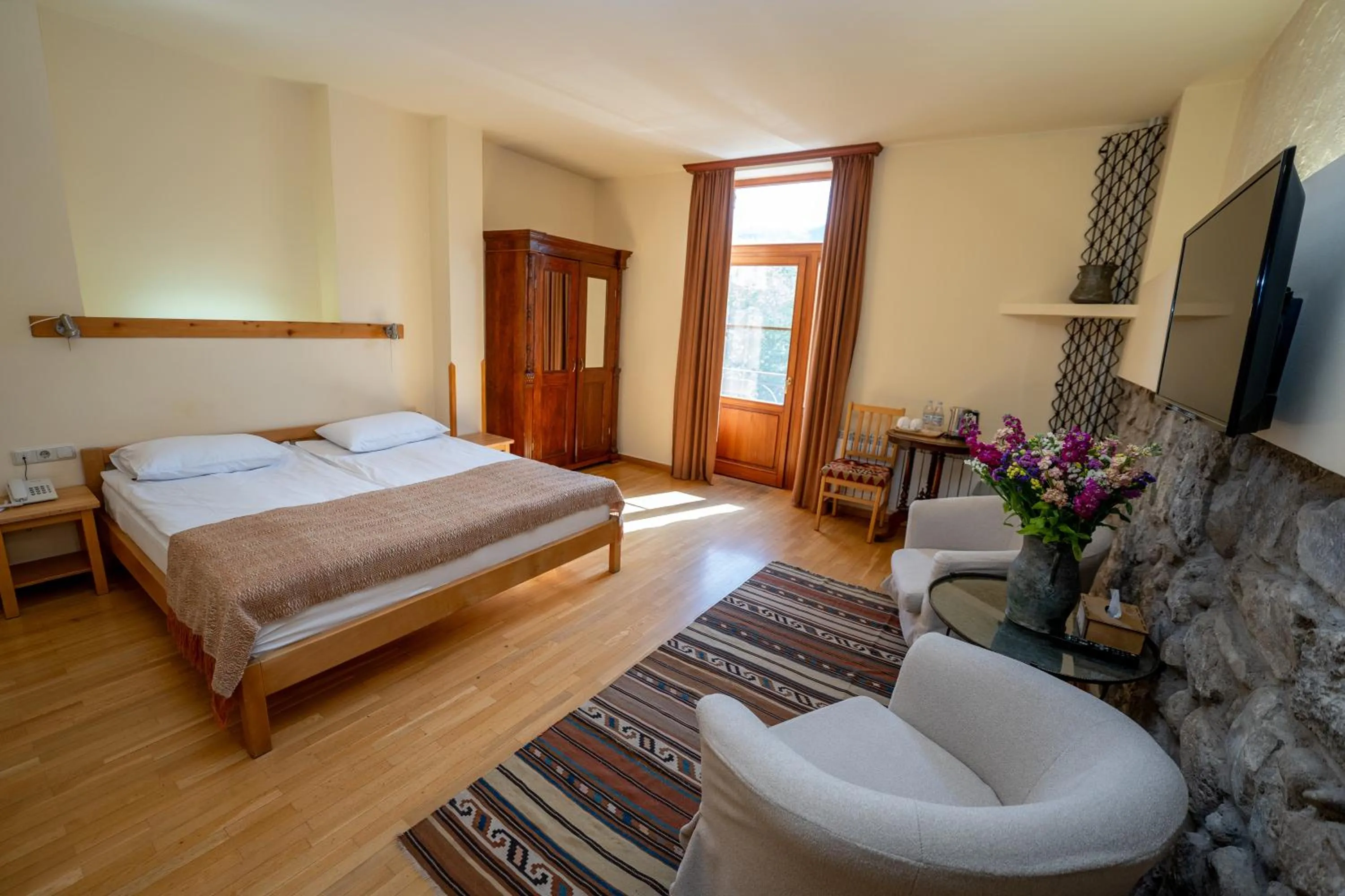 Hotel Mirhav