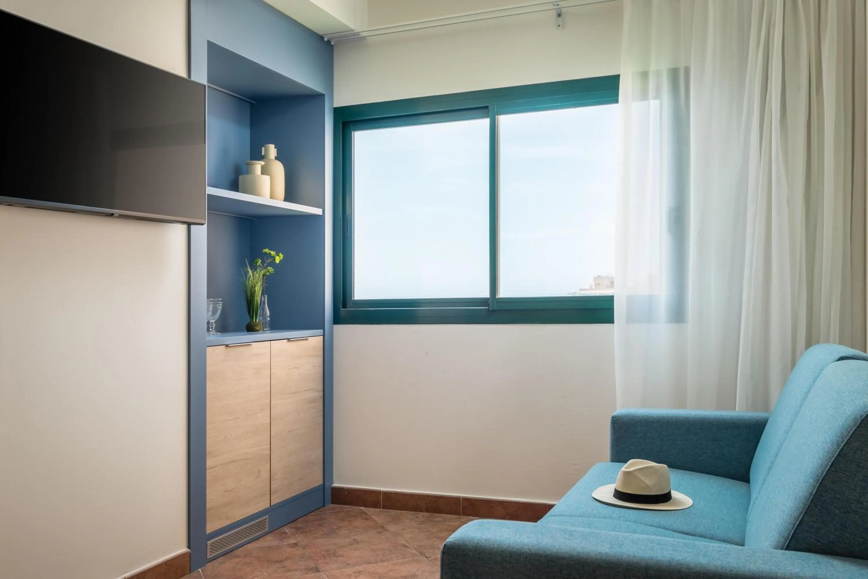 Photo of the whole room in ALEGRIA Colonial Mar Aquafun