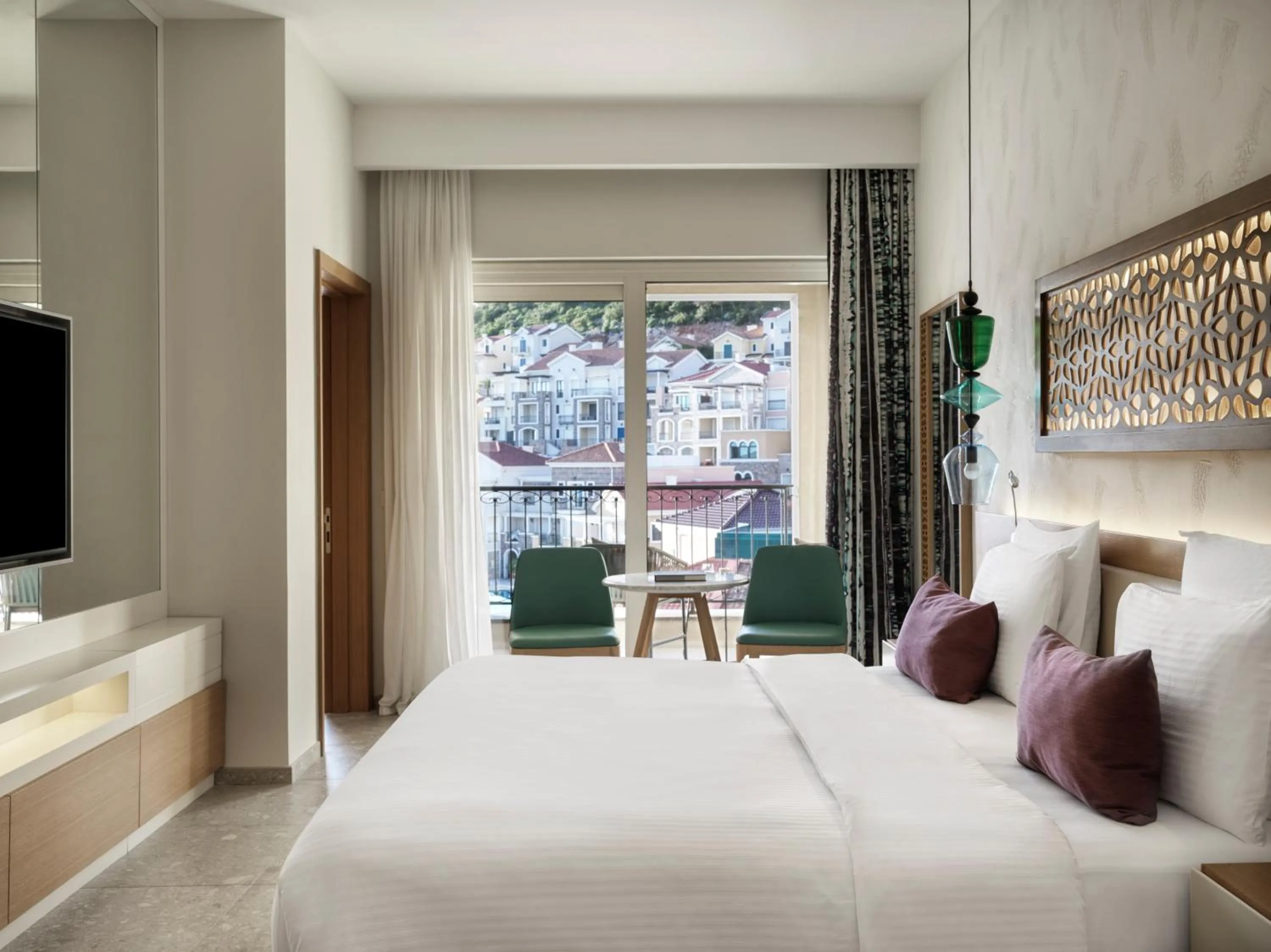 Bedroom, Bed in The Chedi Luštica Bay