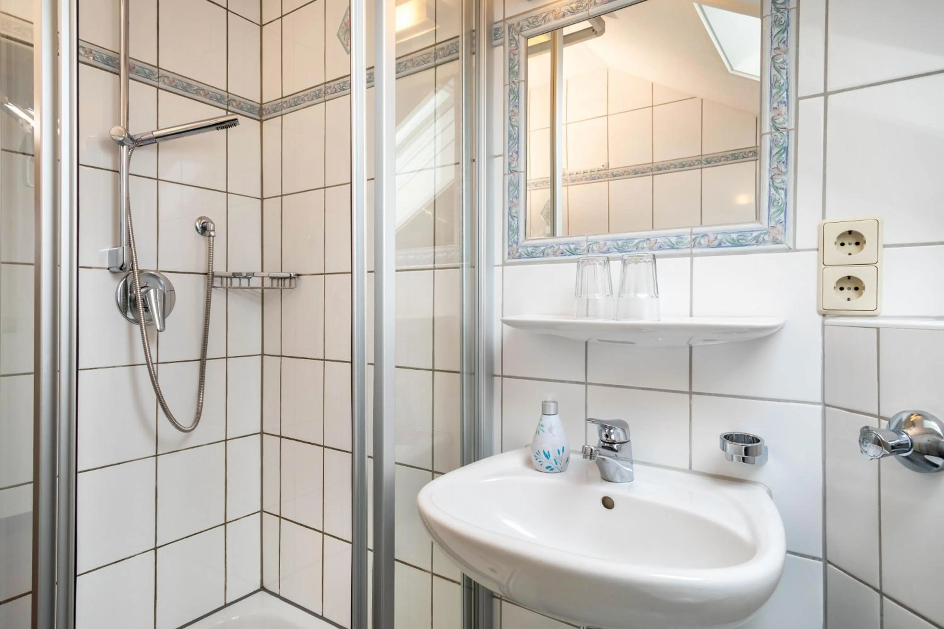 Bathroom in Hotel Garni Vitamari