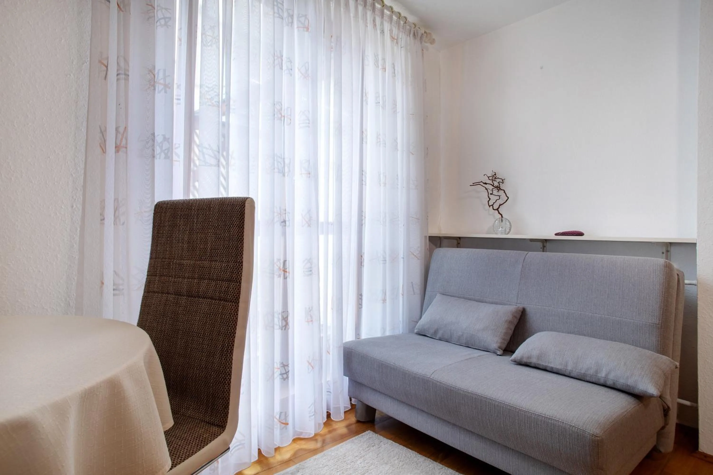 Property building, Bed in Hotel Garni Vitamari