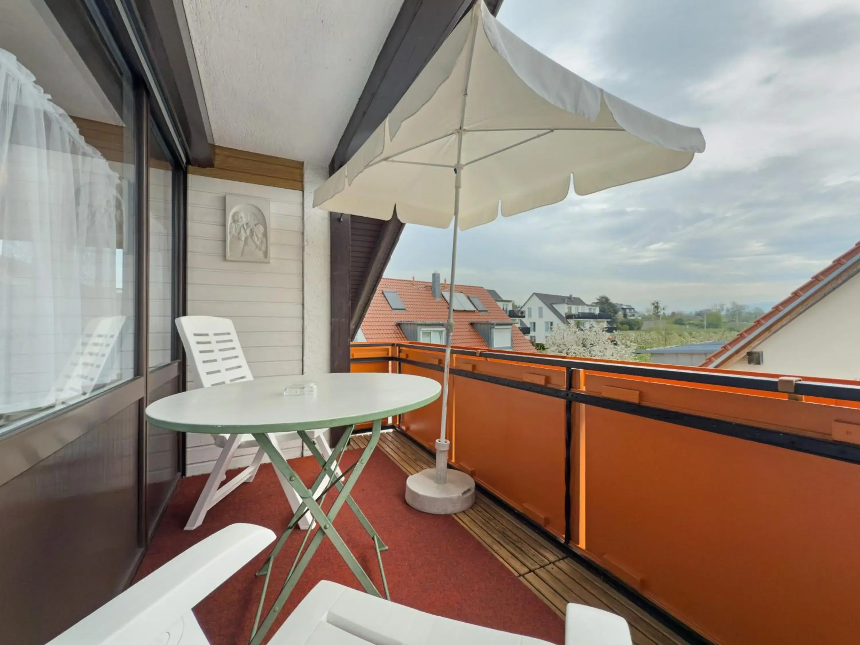 Triple Room with Shower in Hotel Garni Vitamari Triple Room with Shower in Hotel Garni Vitamari