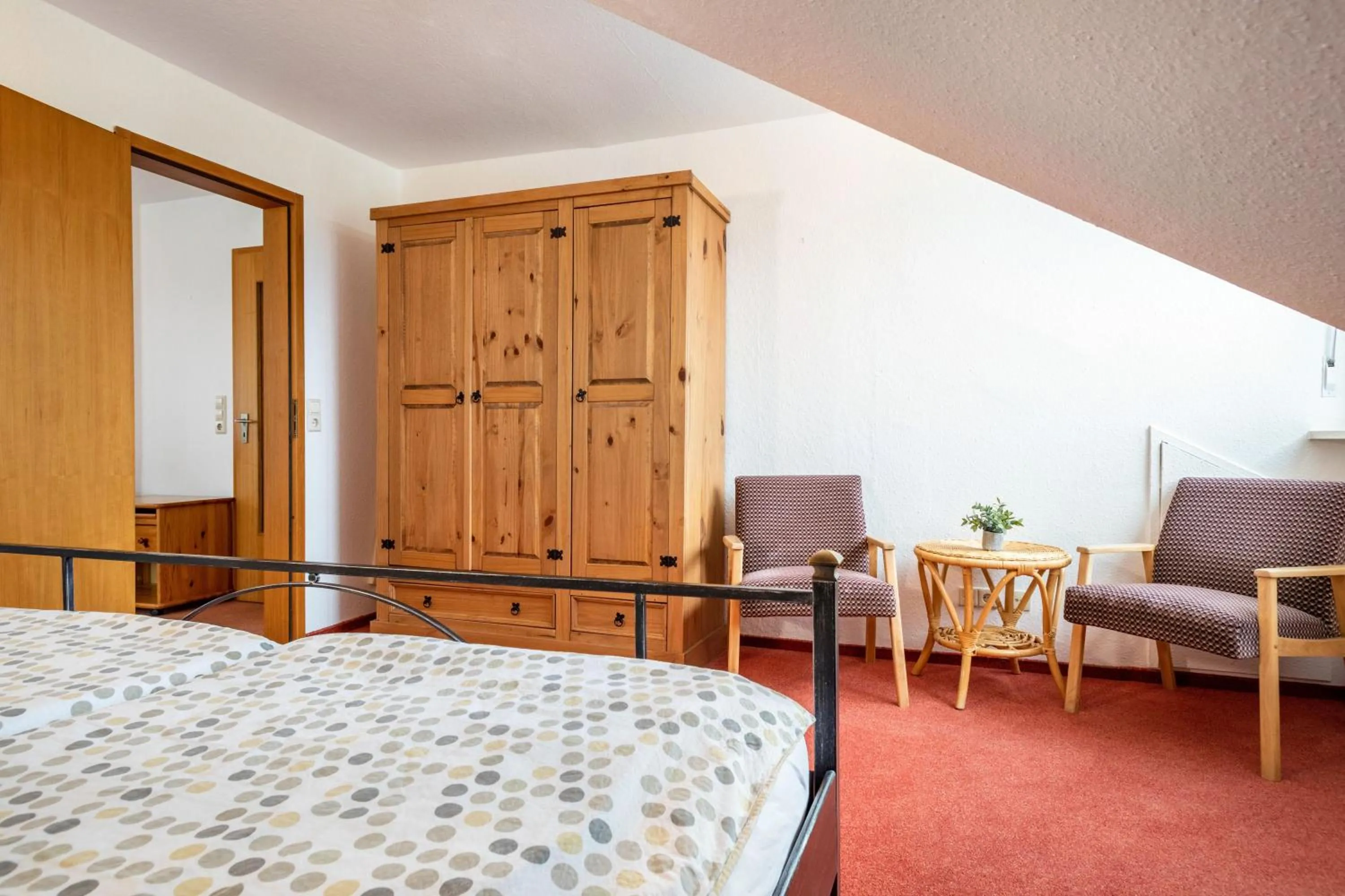 Property building, Bed in Hotel Garni Vitamari