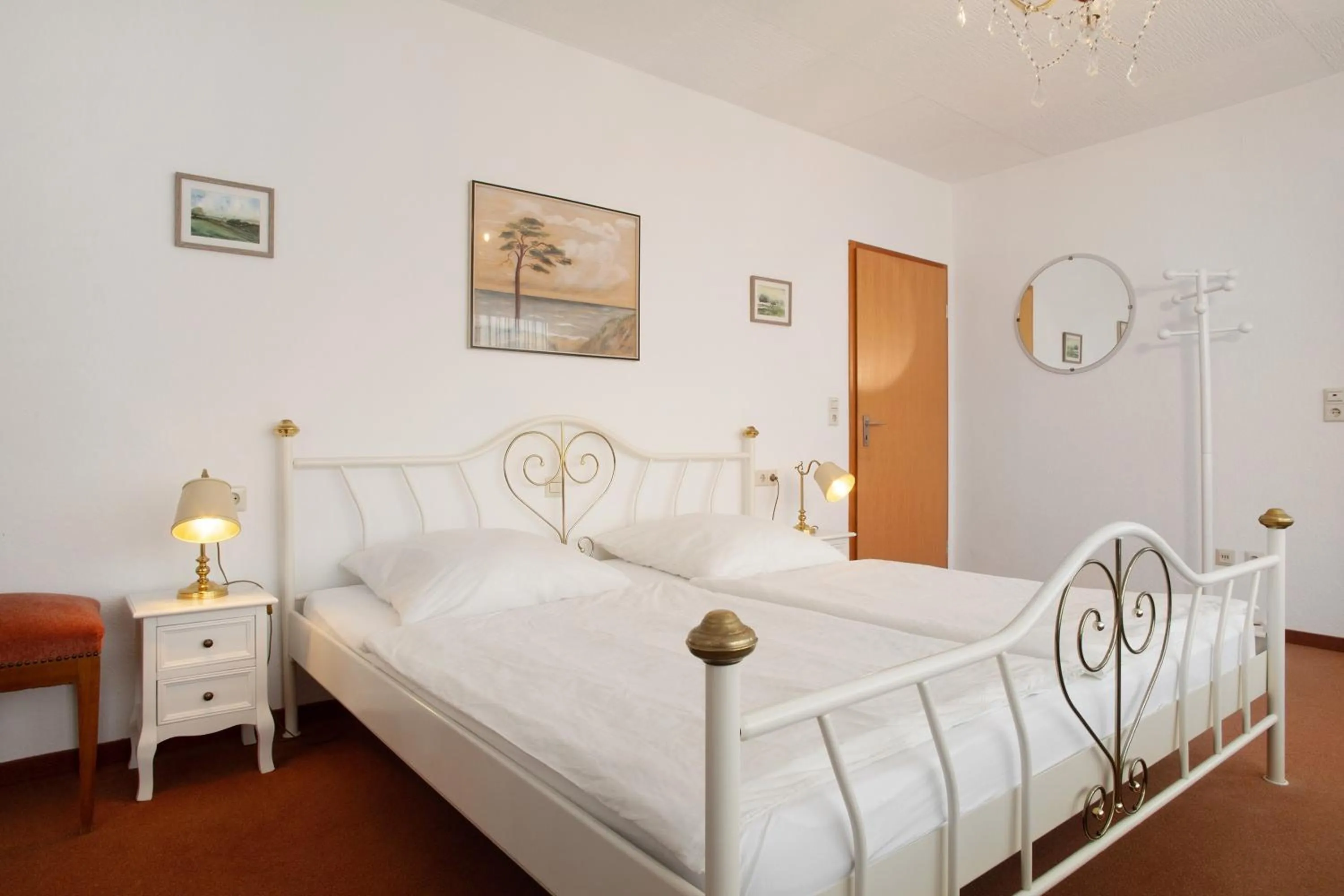 Living room, Bed in Hotel Garni Vitamari