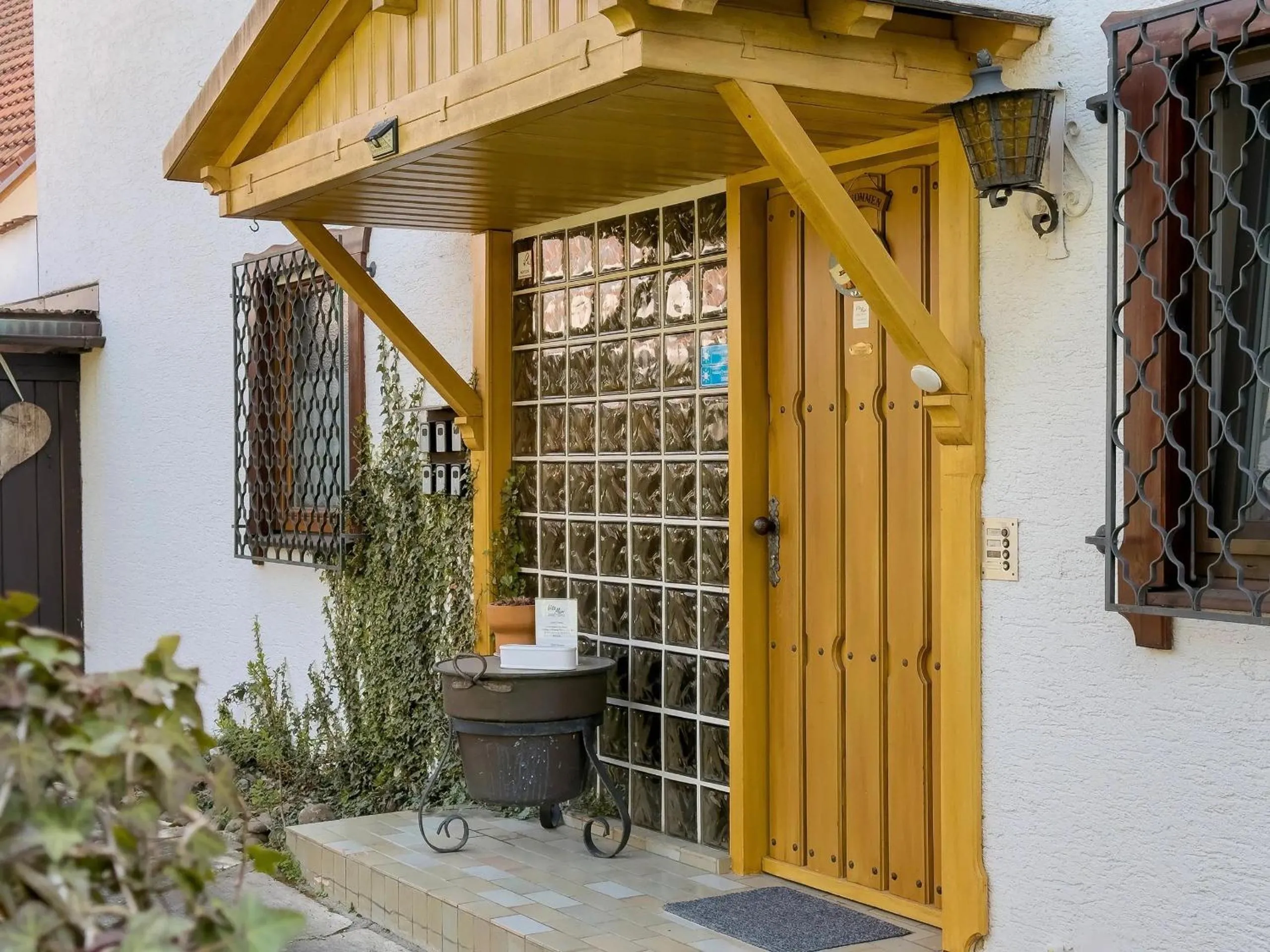 Property building in Hotel Garni Vitamari