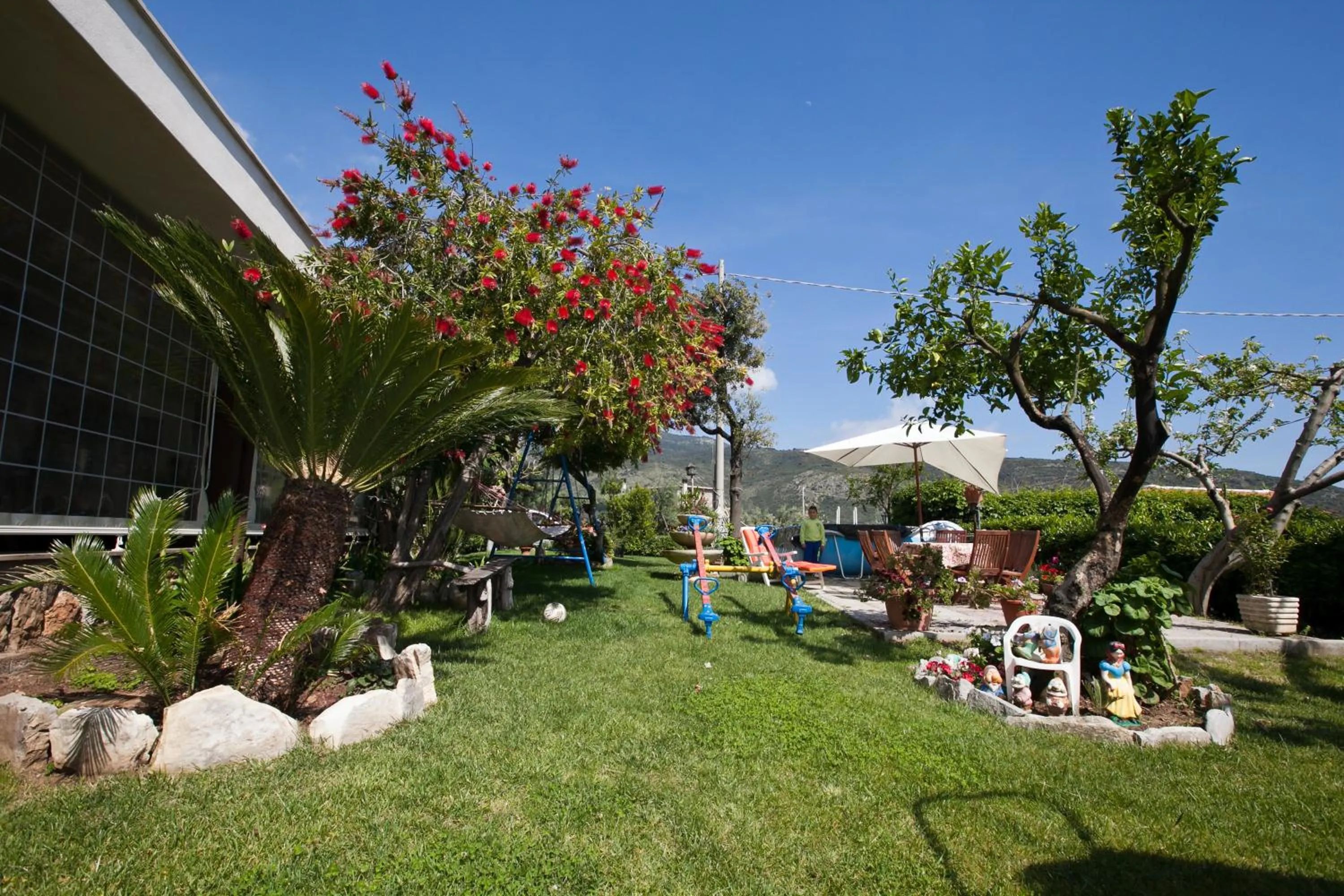 Garden in Villa Ida Bed & Breakfast