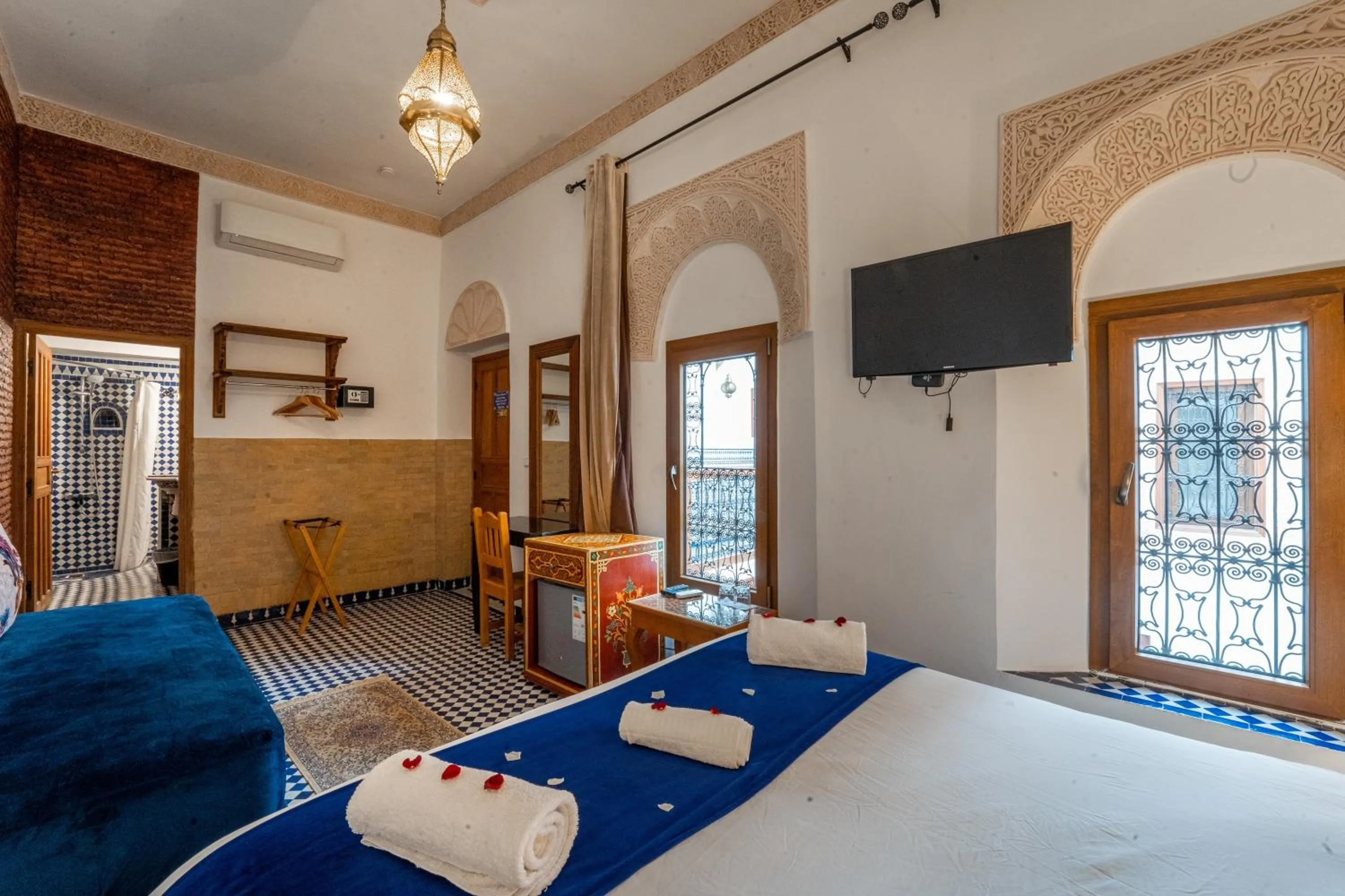 Photo of the whole room, Bed in Dar D'or Fes