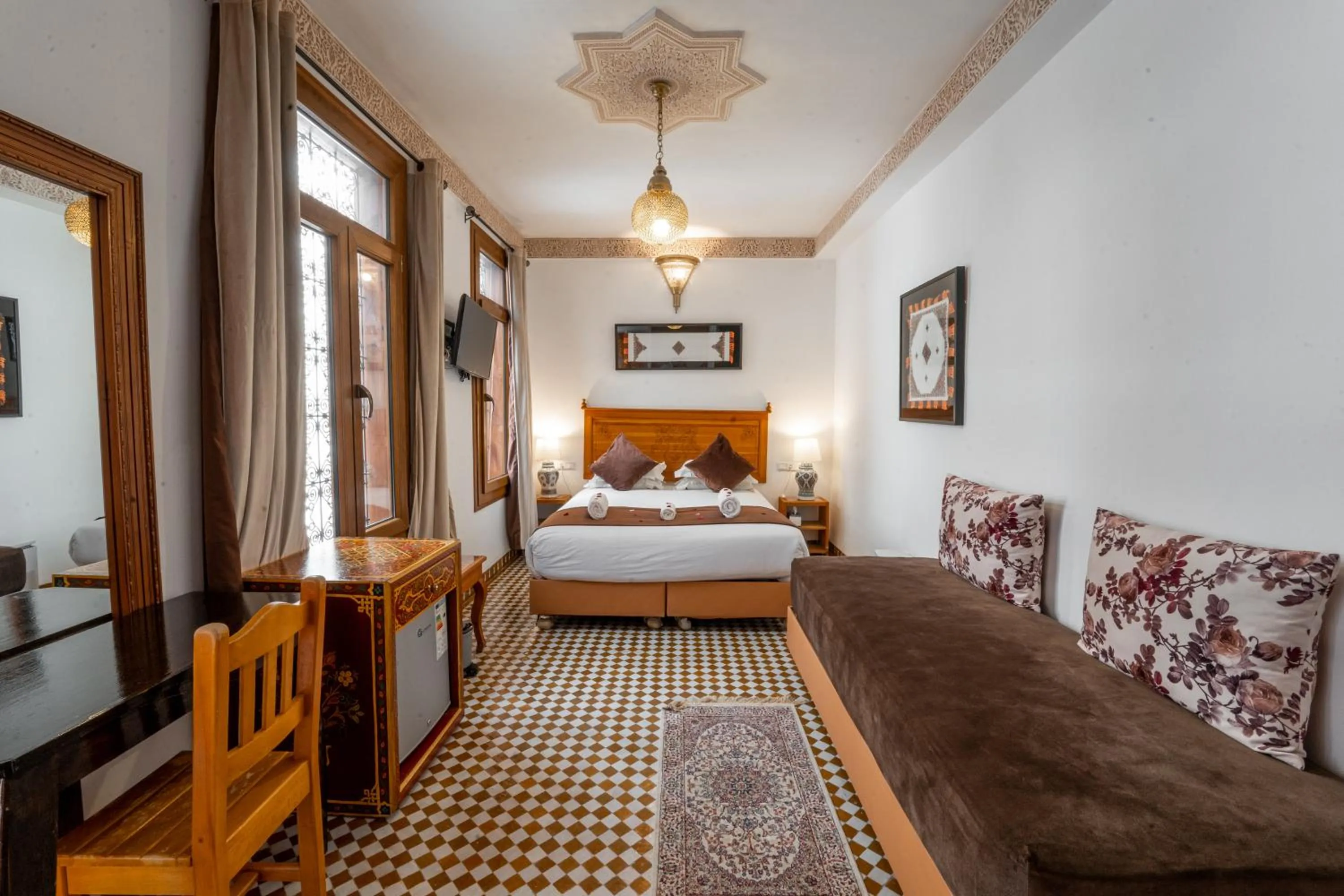 Photo of the whole room, Bed in Dar D'or Fes