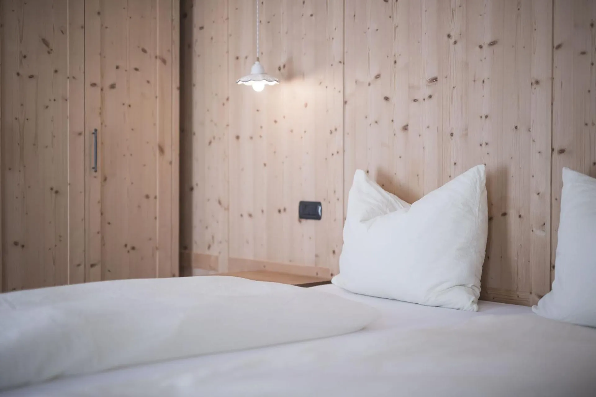 Bed in Emma Historic Hotel