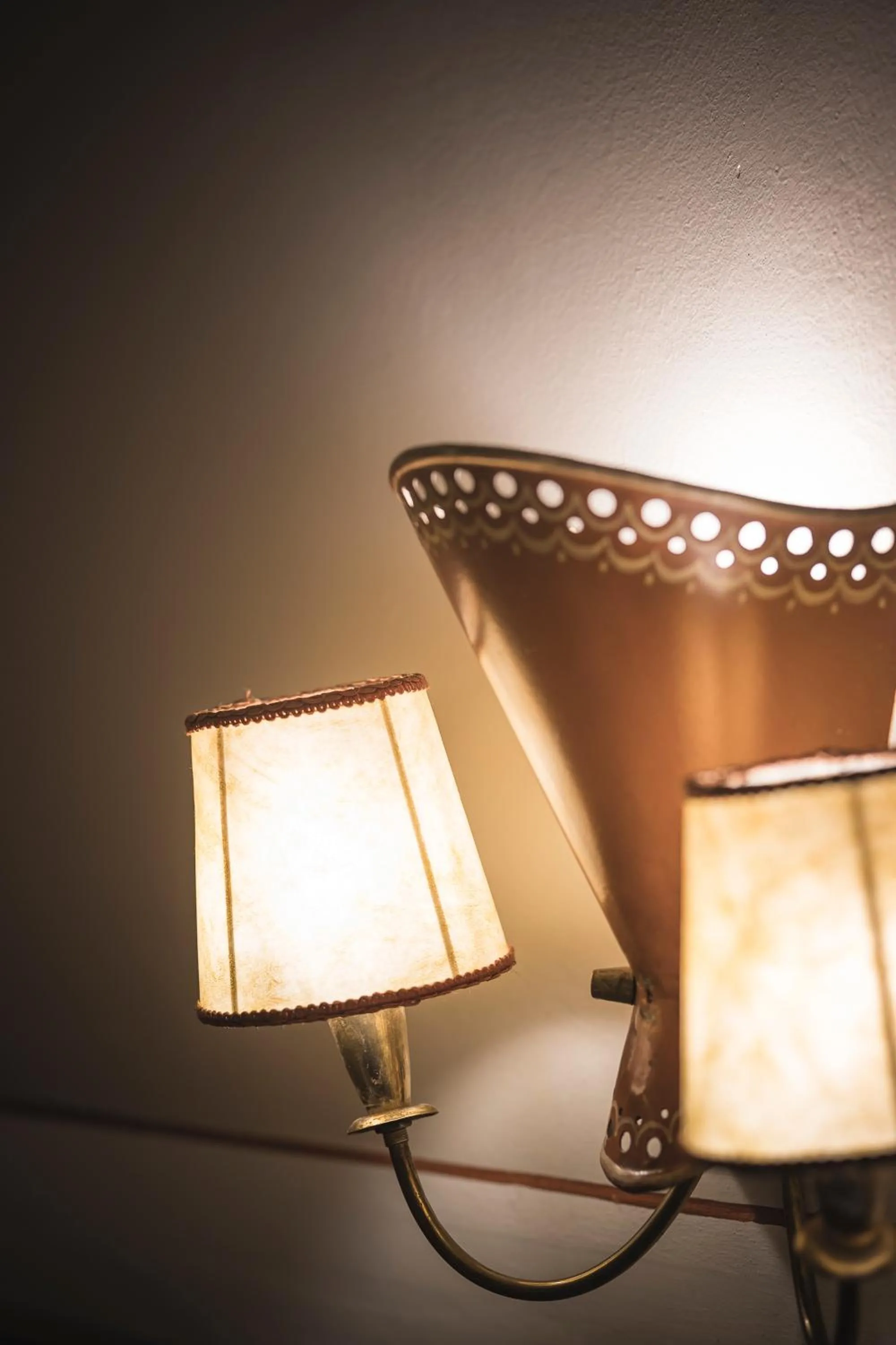 Decorative detail in Emma Historic Hotel