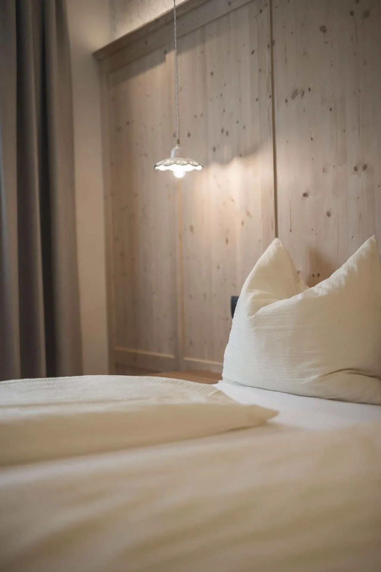 Bed in Emma Historic Hotel